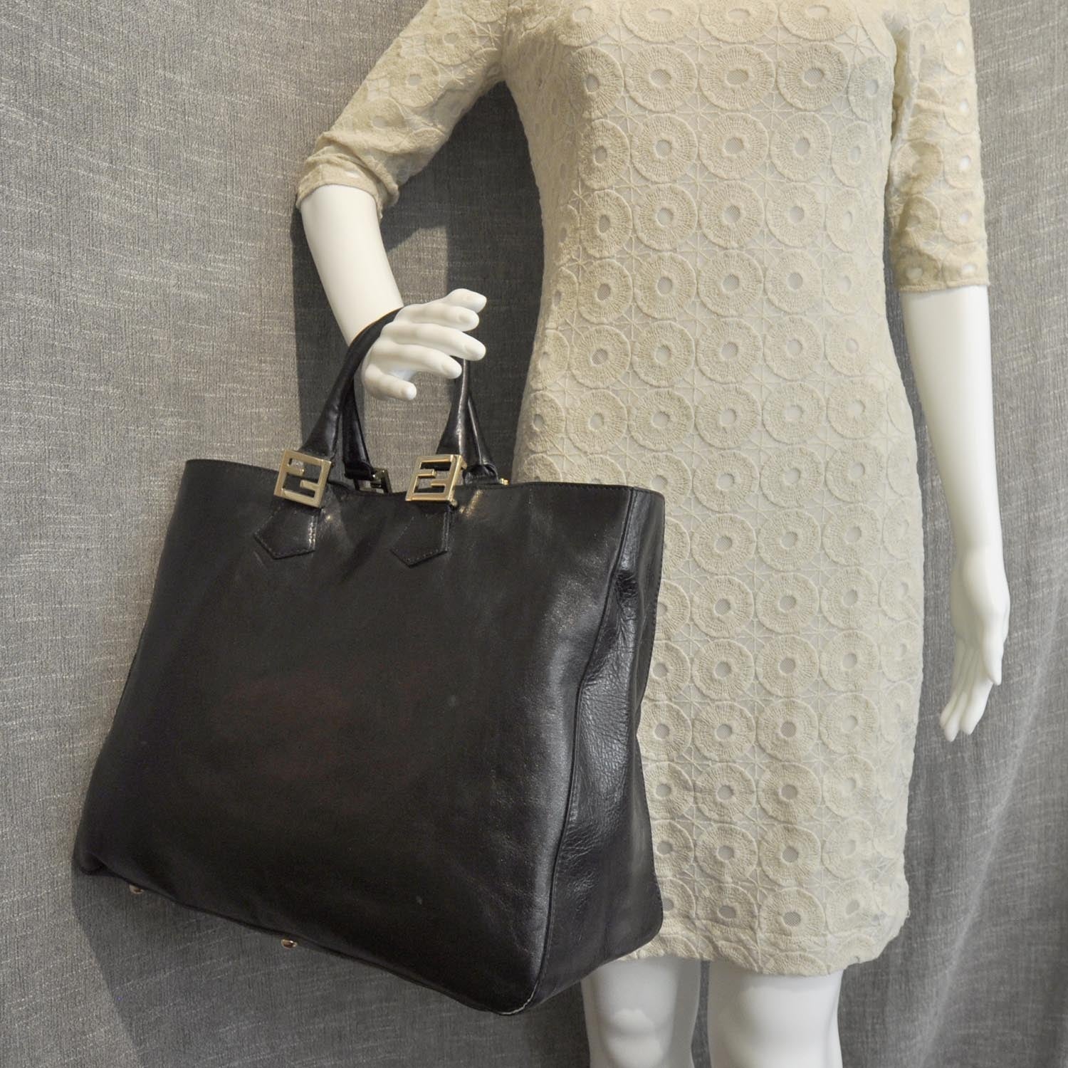 Fendi Leather Twins Tote Black 4 of 12