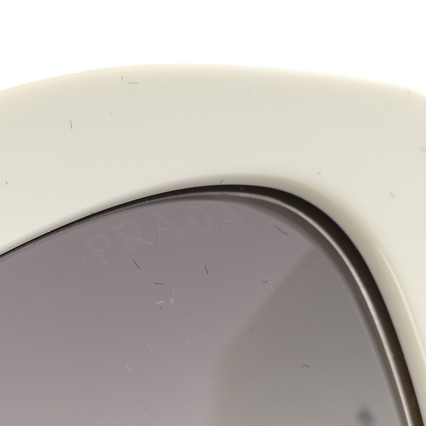 Acetate Symbole Sunglasses SPR 07Y-F White White