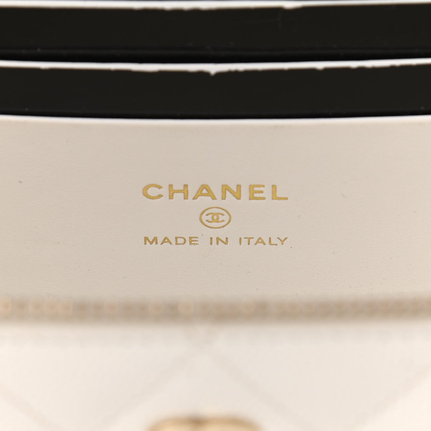 Caviar Quilted Small Vanity Case With Chain White