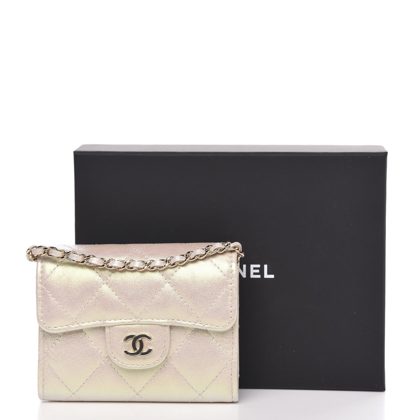 Iridescent Lambskin Quilted Flap Card Holder On Chain Ivory