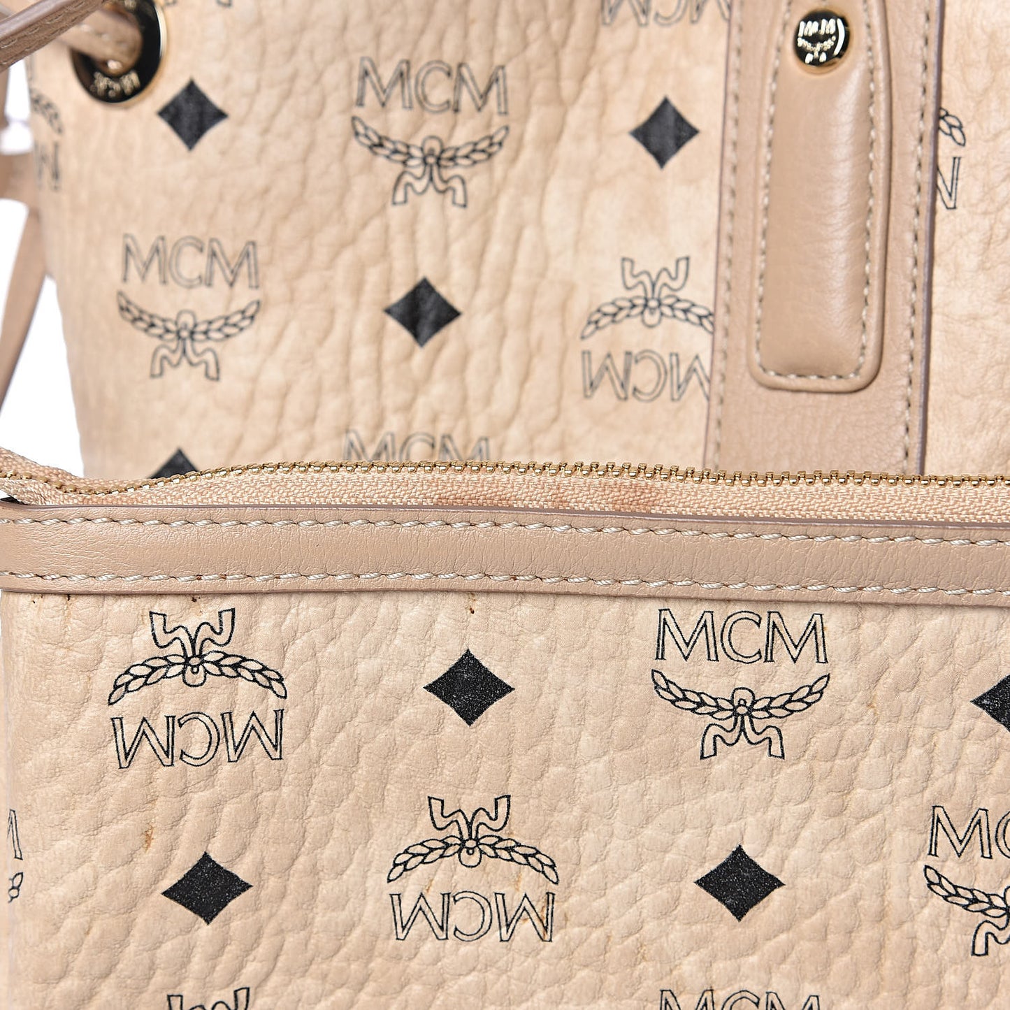 Visetos Medium Liz Reversible Shopper Tote Beige
