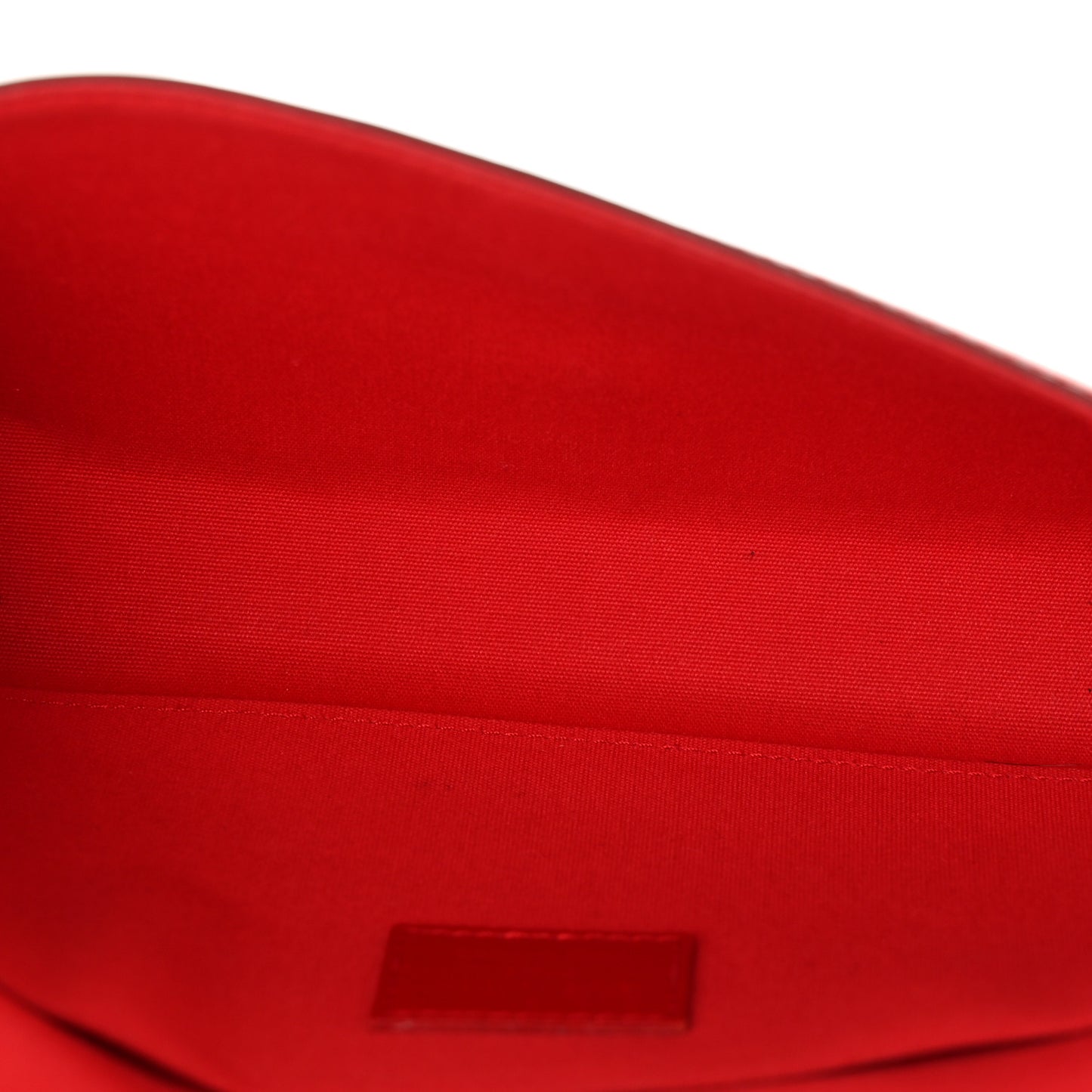 Vernis Felicie Pochette Chain Wallet Cherry