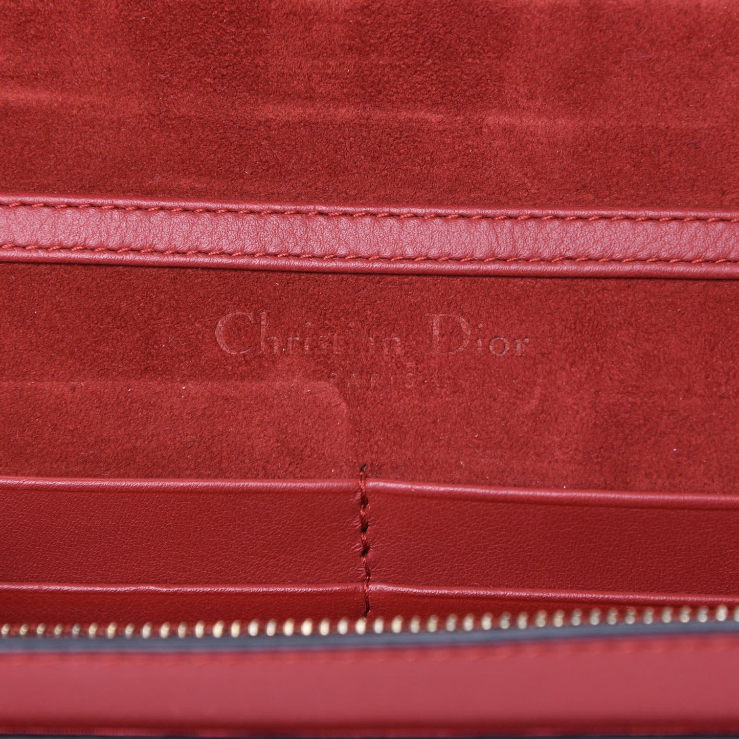 Calfskin Embossed Stars Wallet on Chain Rouge Gold