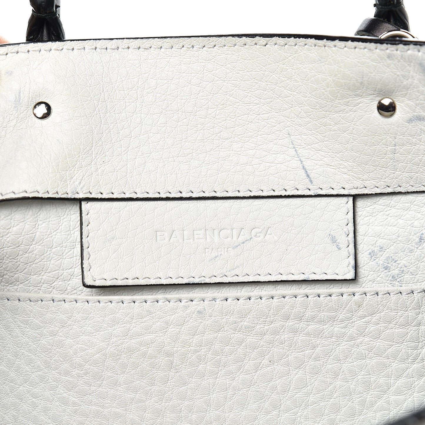 Veau Papier A6 Zip Around Tote White Black