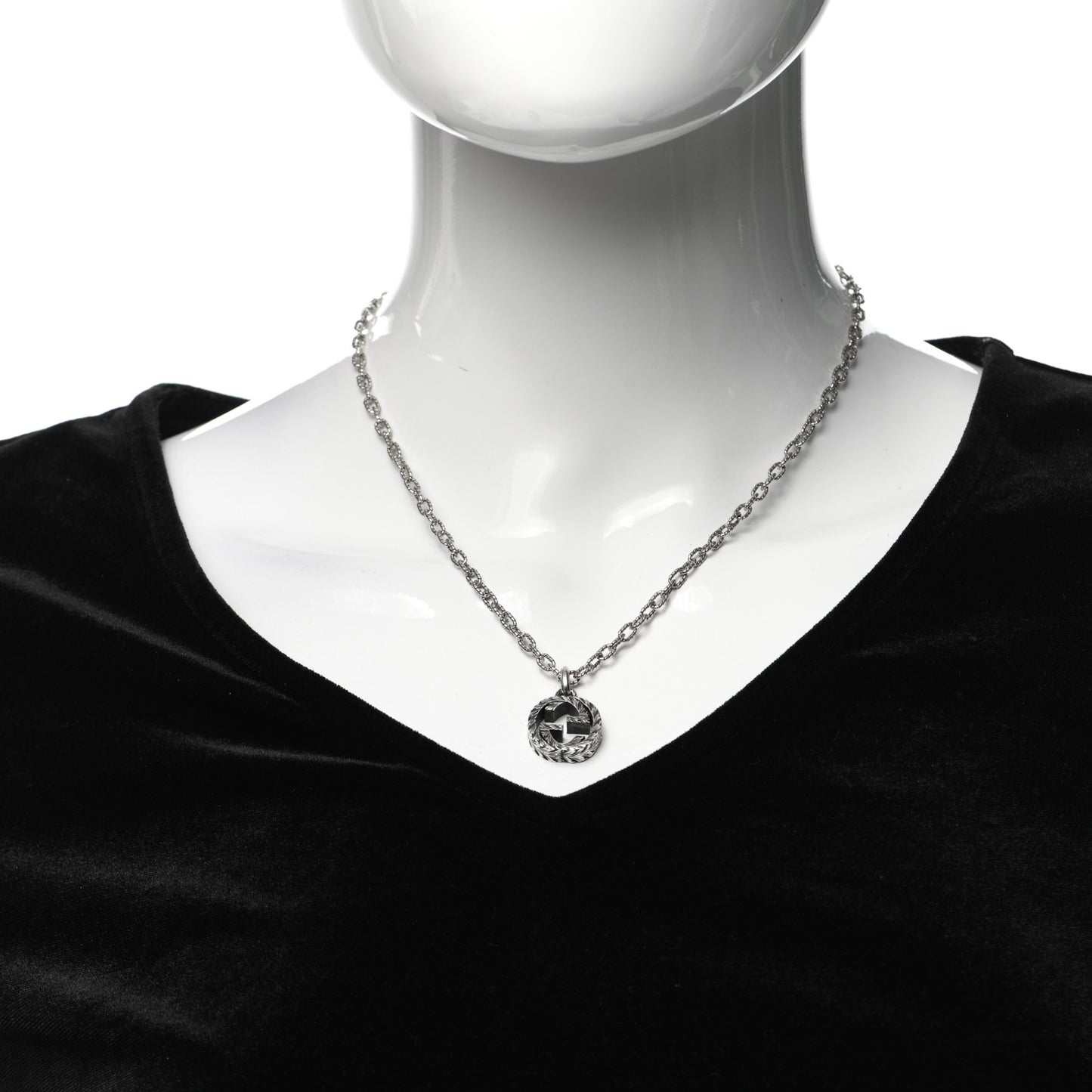 Sterling Silver Small Textured Interlocking G Pendant Necklace