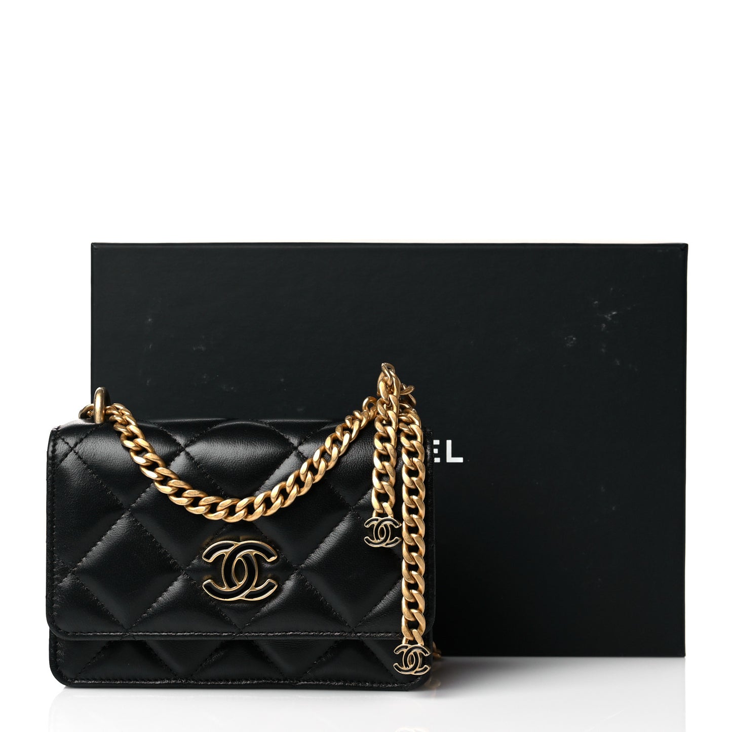 Lambskin Enamel Quilted Pending CC Clutch With Chain Black