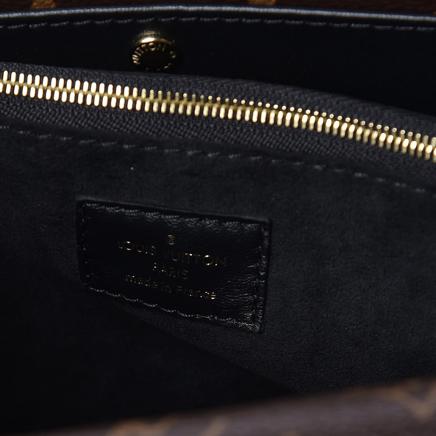 Monogram Double V Black