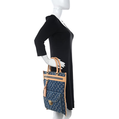 Louis Vuitton Monogram Denim Sac Plat 3 of 13