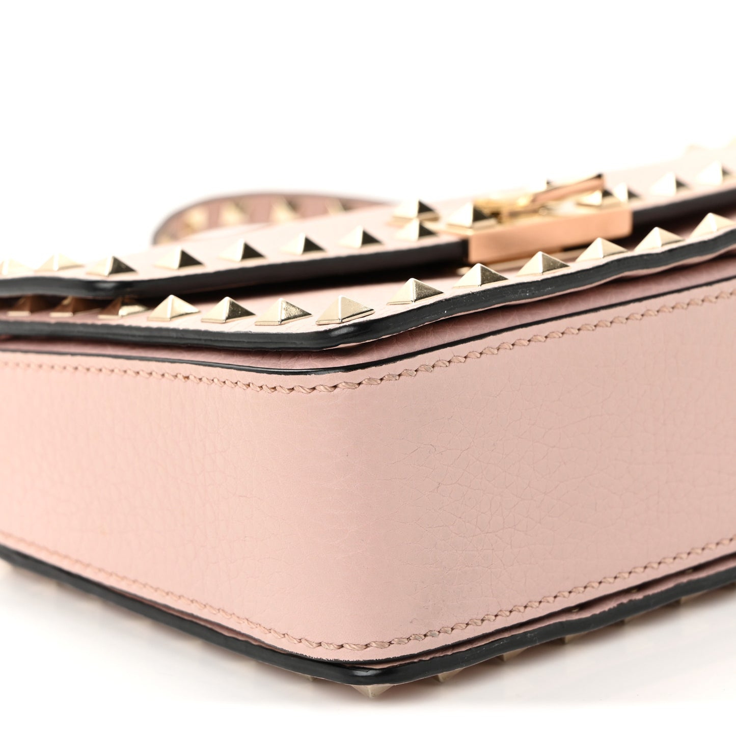 Pebbled Calfskin Rockstud Flip Lock Chain Crossbody Bag Poudre