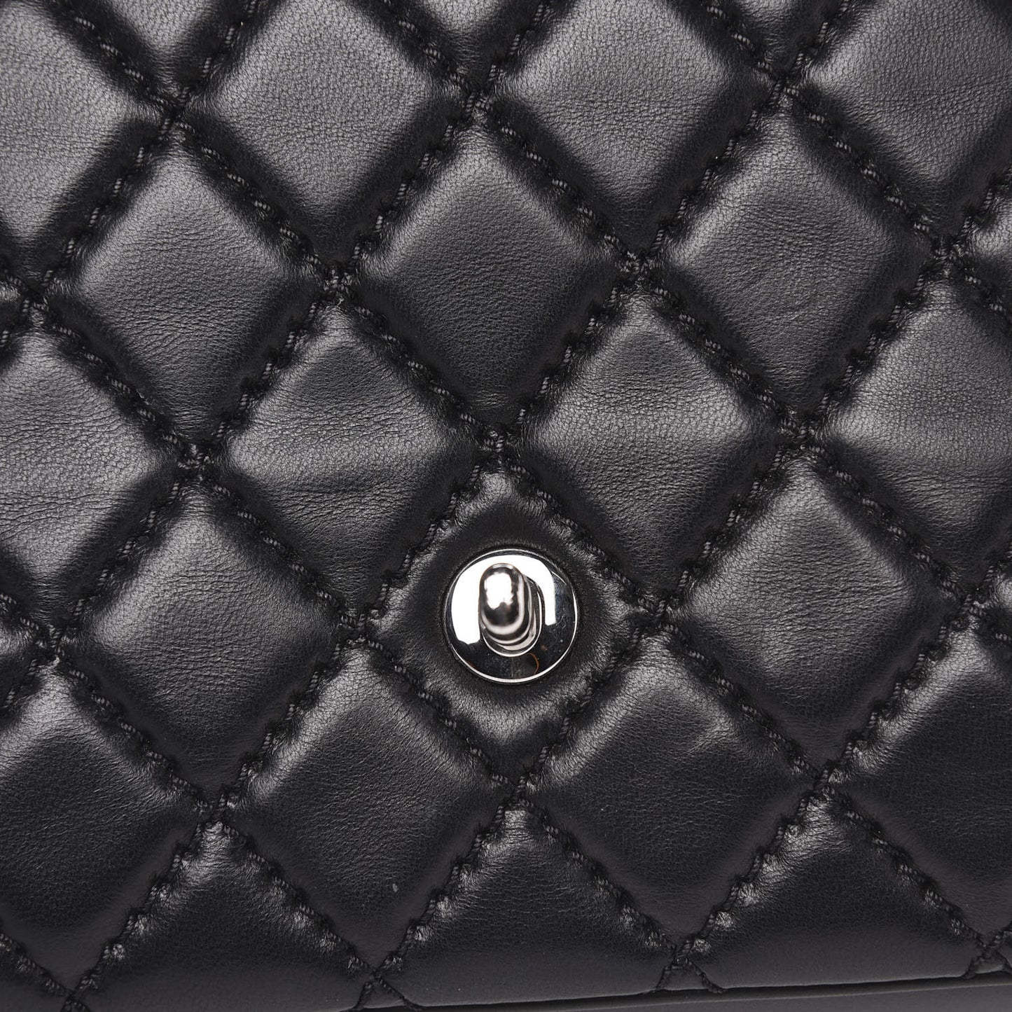 Lambskin Quilted Jumbo Easy Carry Flap Black