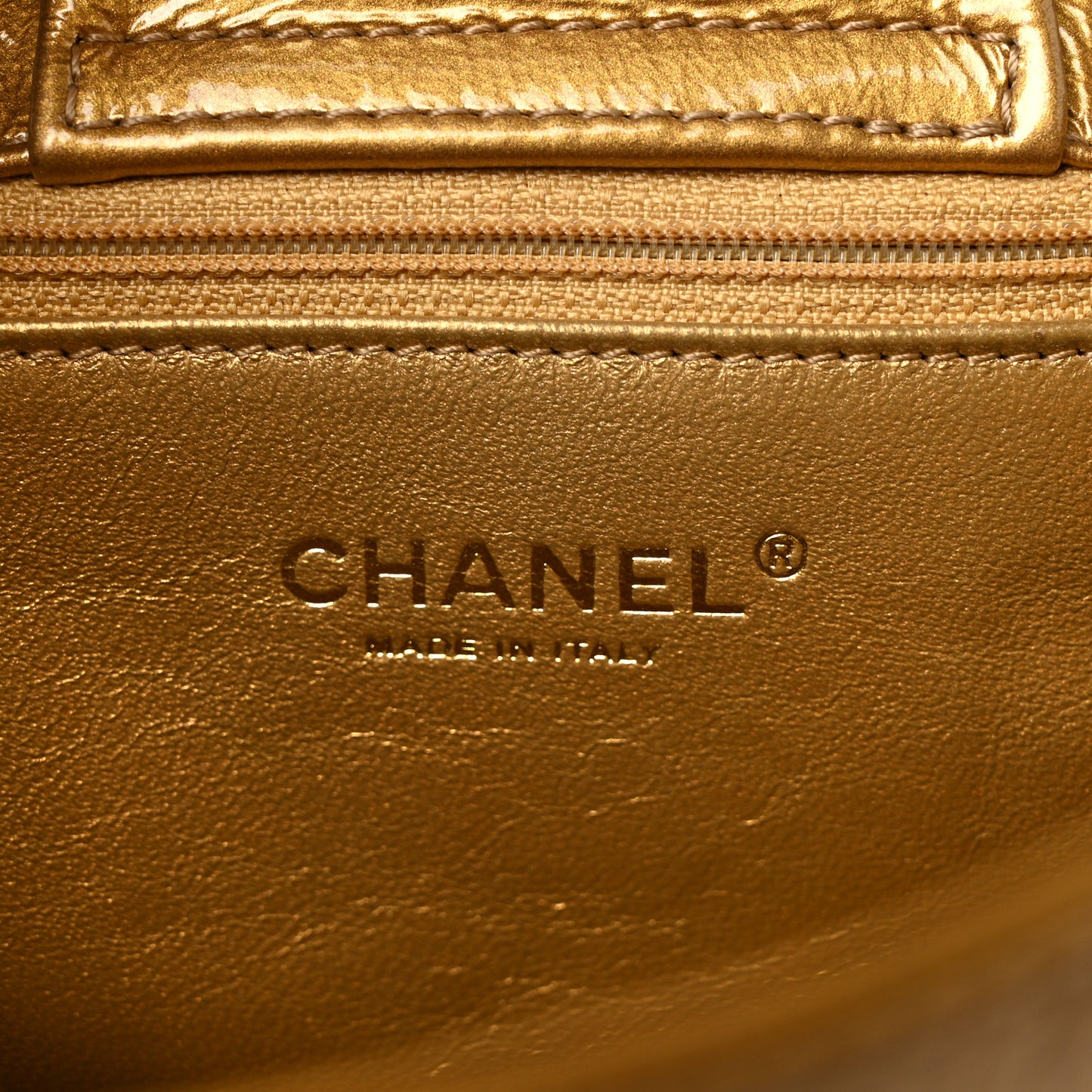 Metallic Patent Luxe Ligne Flap Gold