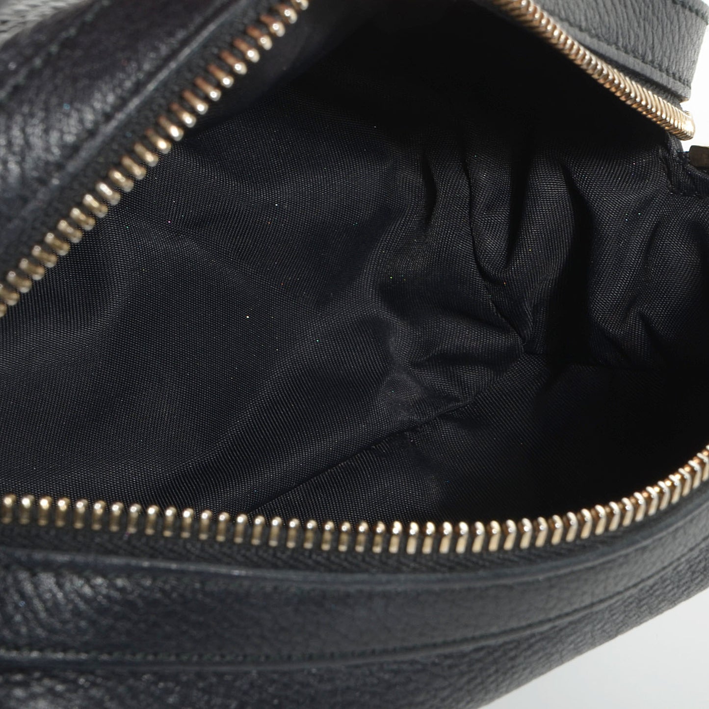 Pebbled Calfskin Medium Soho Cosmetic Case Black
