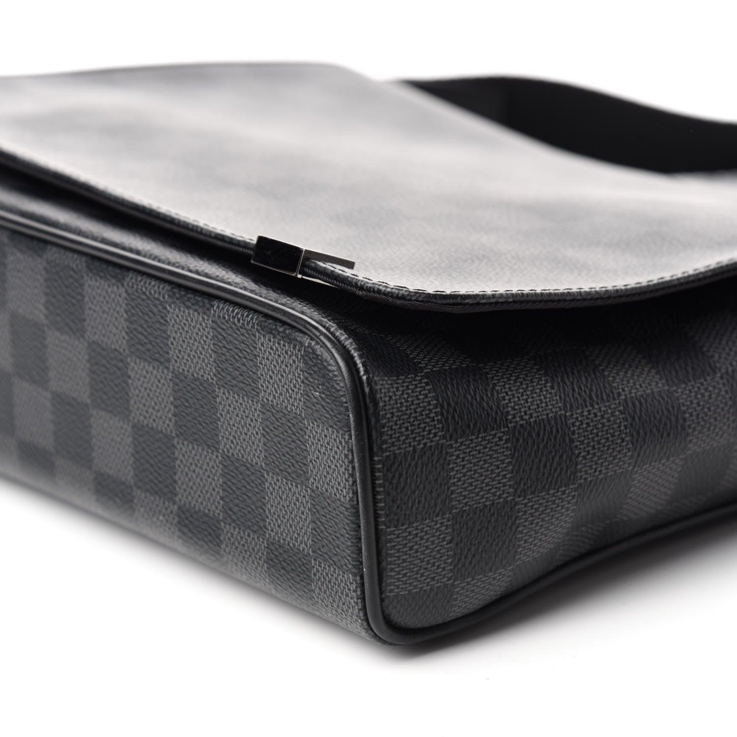 Louis Vuitton Damier Graphite District PM 7 of 10