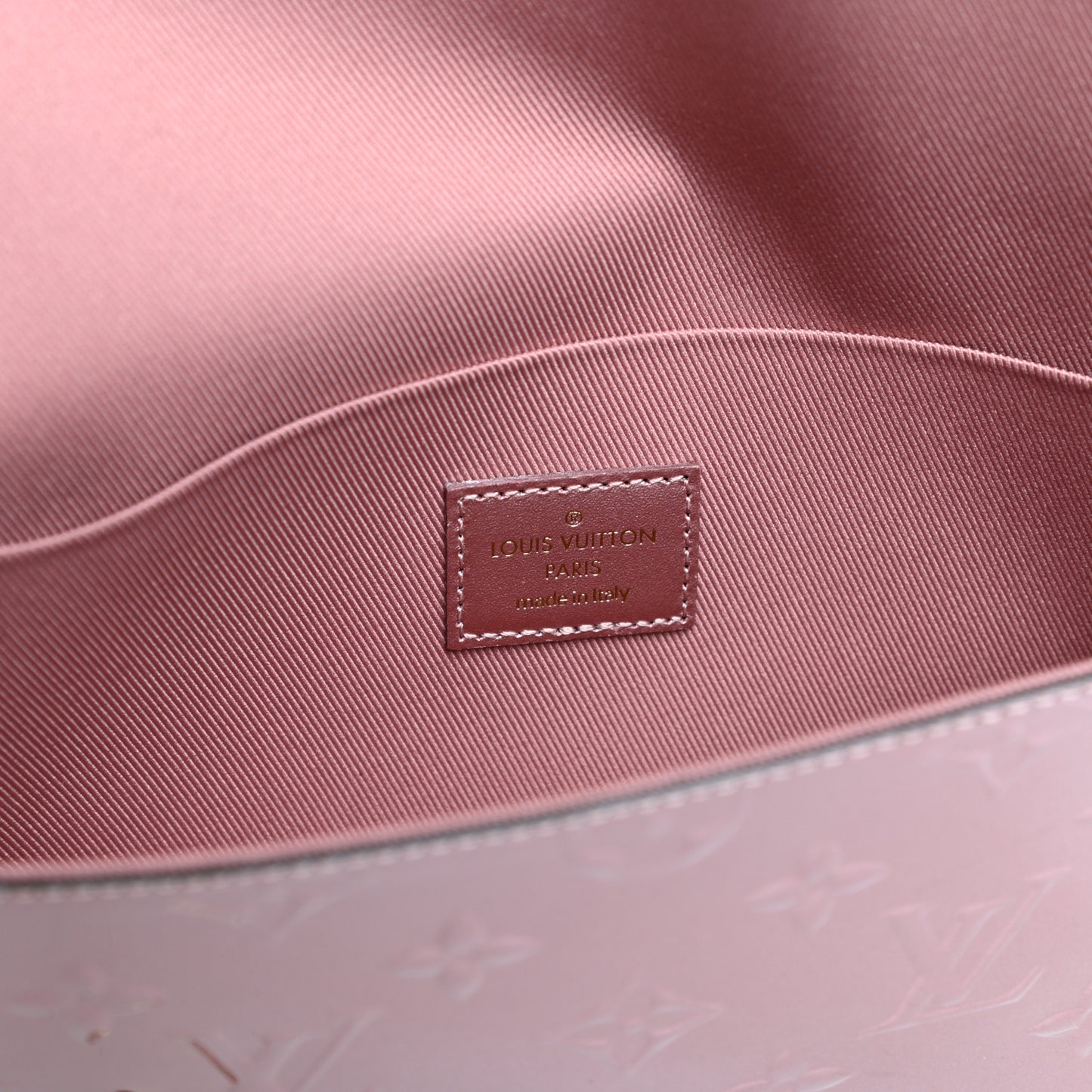 Vernis Pochette Felicie Chain Wallet Metallic Pale Pink