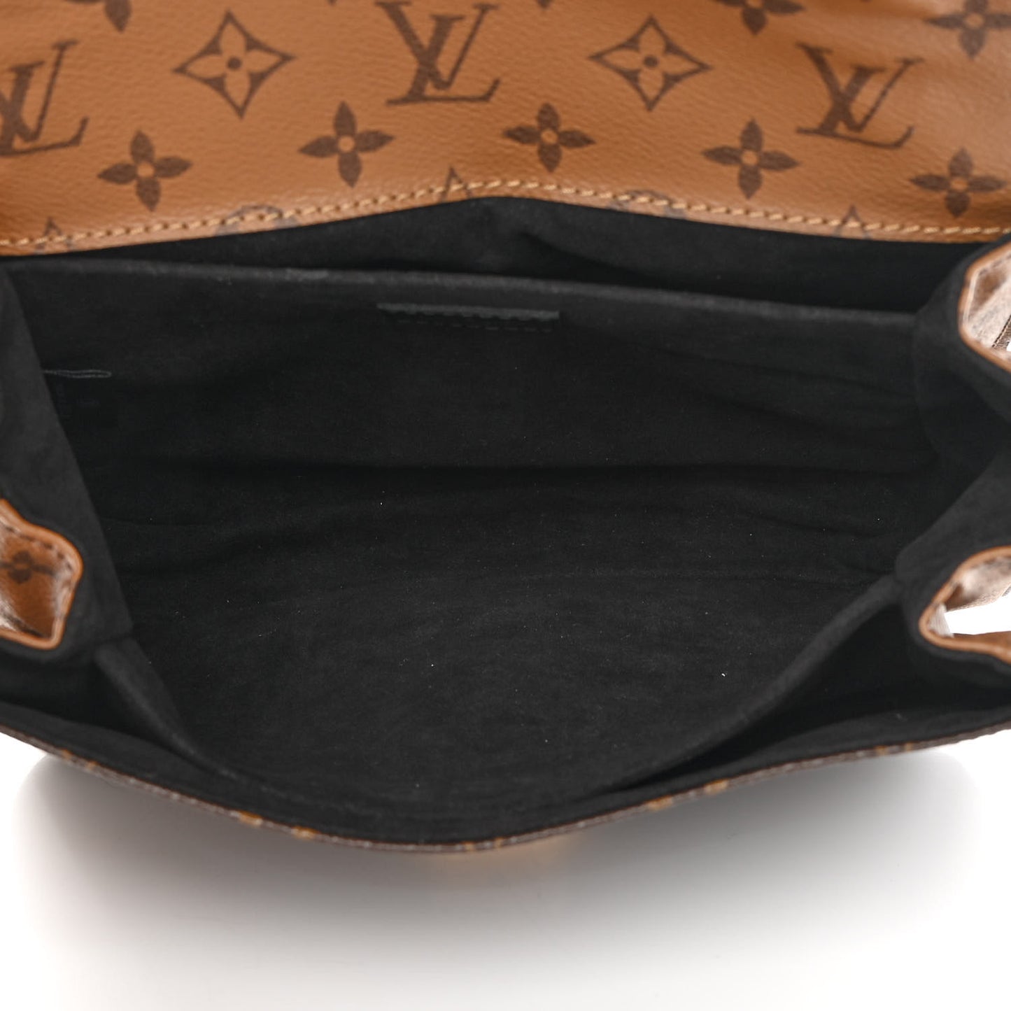 Reverse Monogram Pochette Metis