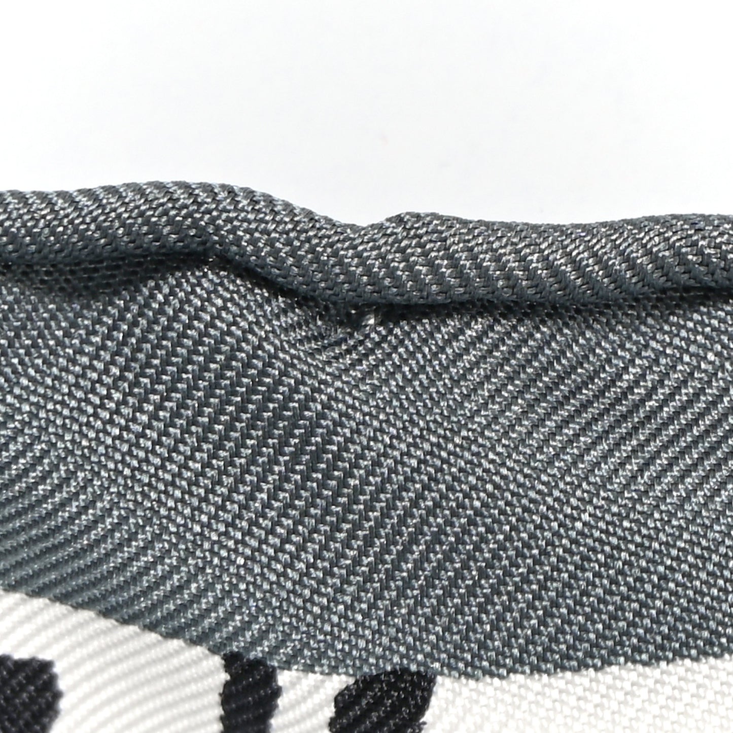 Silk Jeu De Soie Scarf 90 Gris Menthol White
