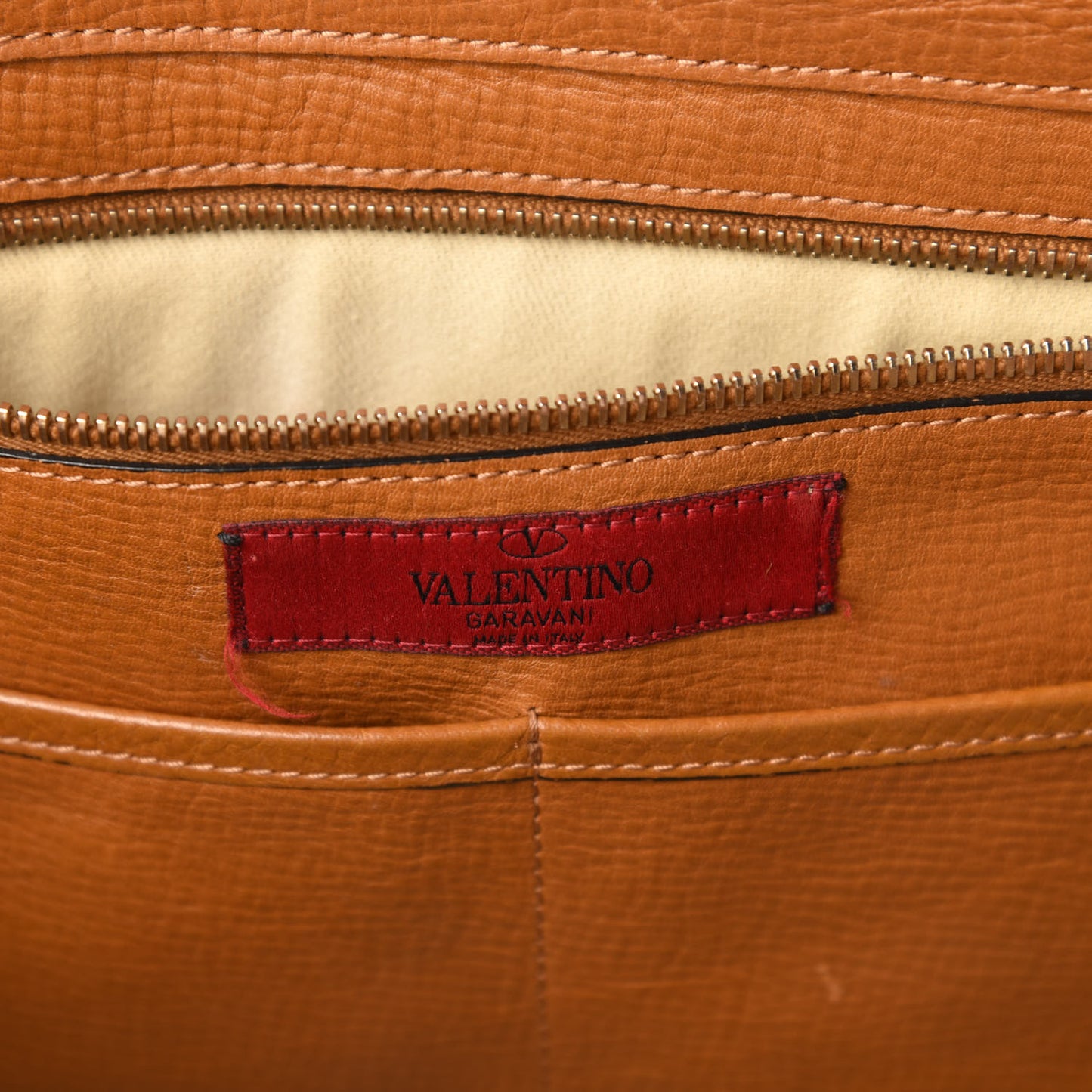 Textured Calfskin Medium Rockstud Tote Camel