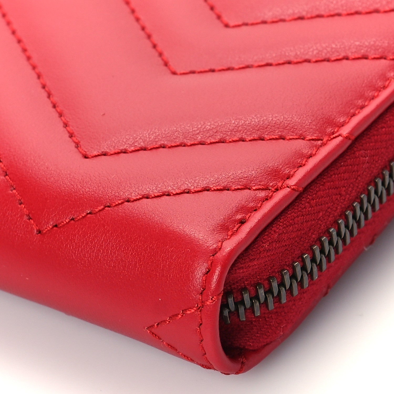 Gucci Calfskin Matelasse GG Marmont Zip Around Wallet Hibiscus Red 8 of 9