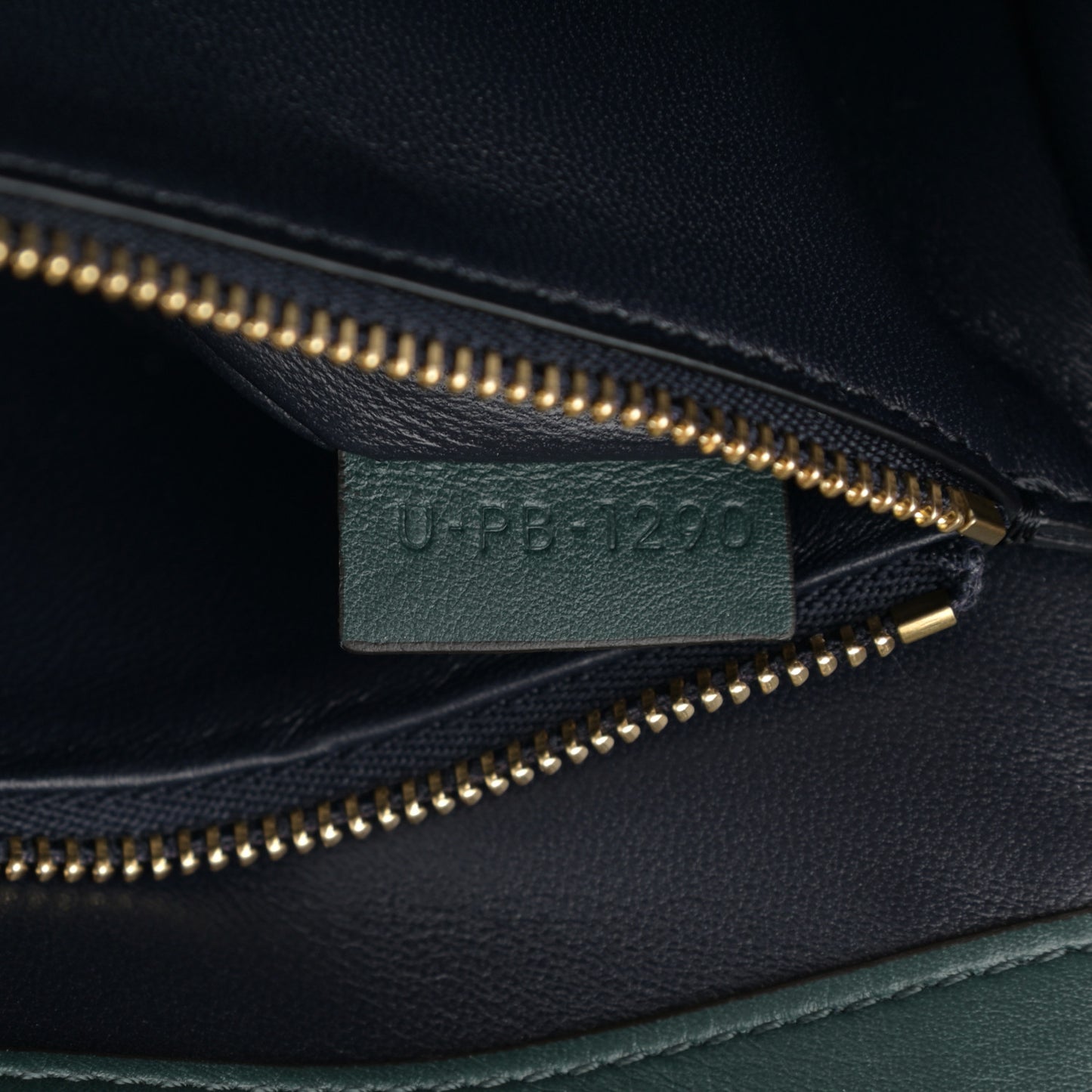 Smooth Calfskin Medium Clasp Shoulder Bag Forest
