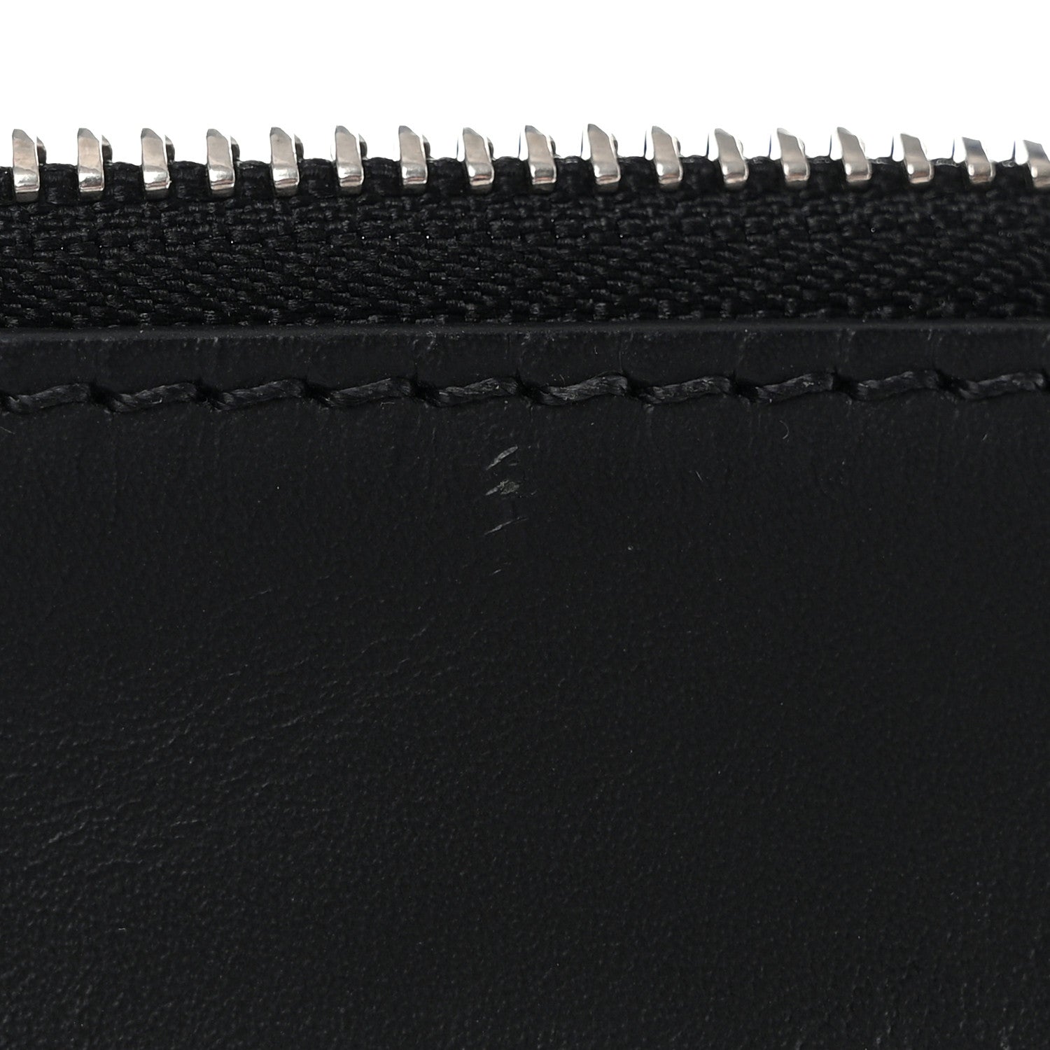 Louis Vuitton Monogram Discovery Pochette GM 8 of 10