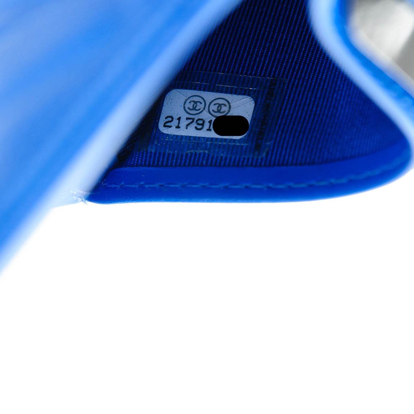 Caviar Quilted Card Holder Blue