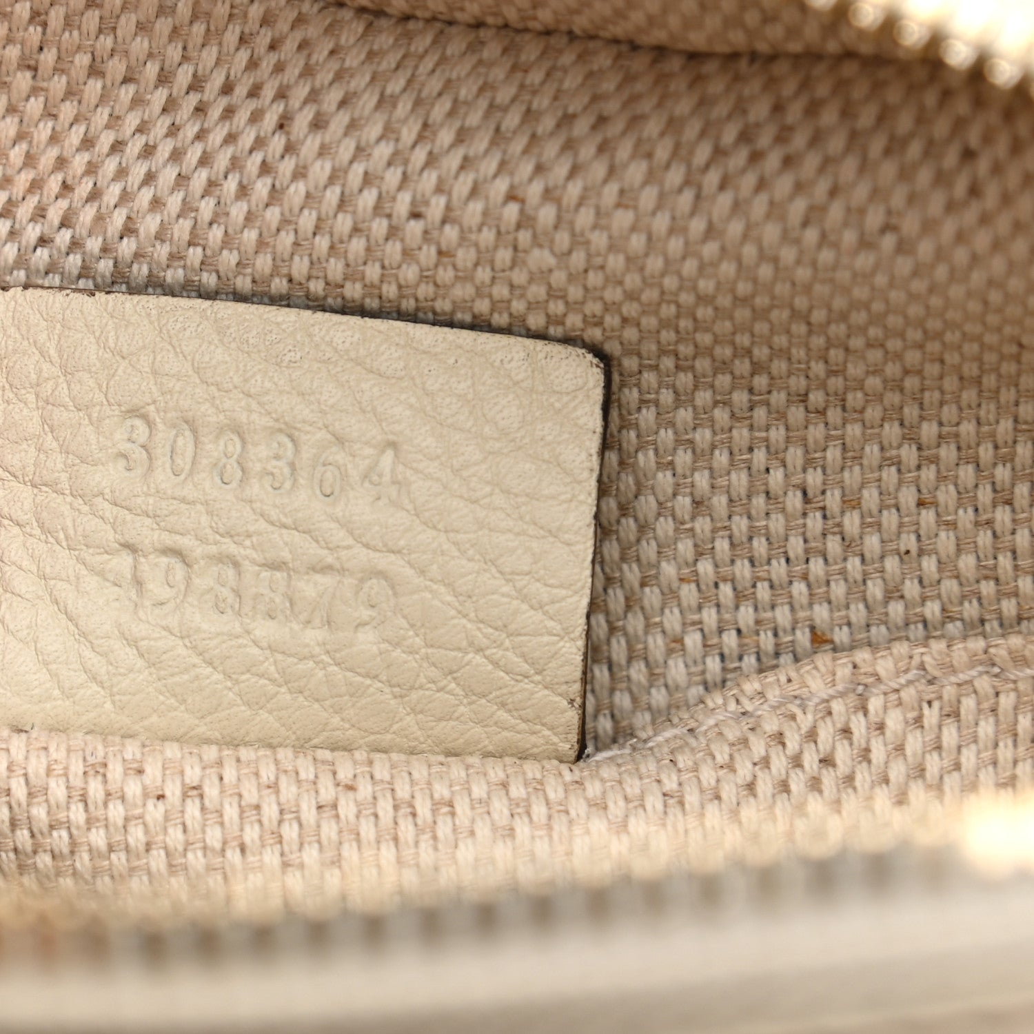 Gucci Pebbled Calfskin Small Soho Disco Bag Off White 7 of 11