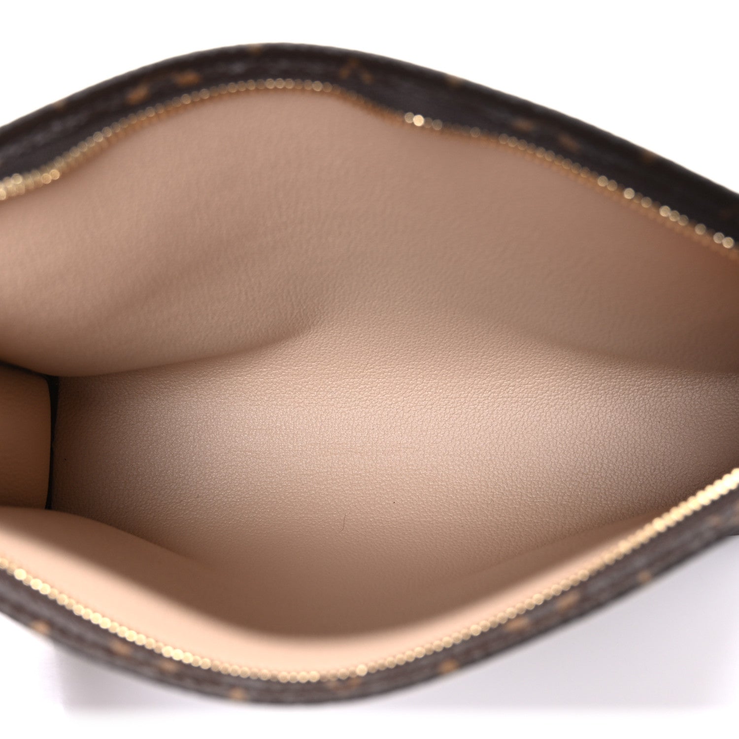 Louis Vuitton Monogram Toiletry Pouch 26 5 of 7