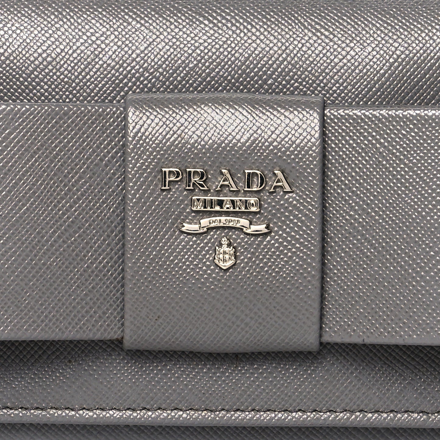 Saffiano Fiocco Bow Continental Wallet Grey