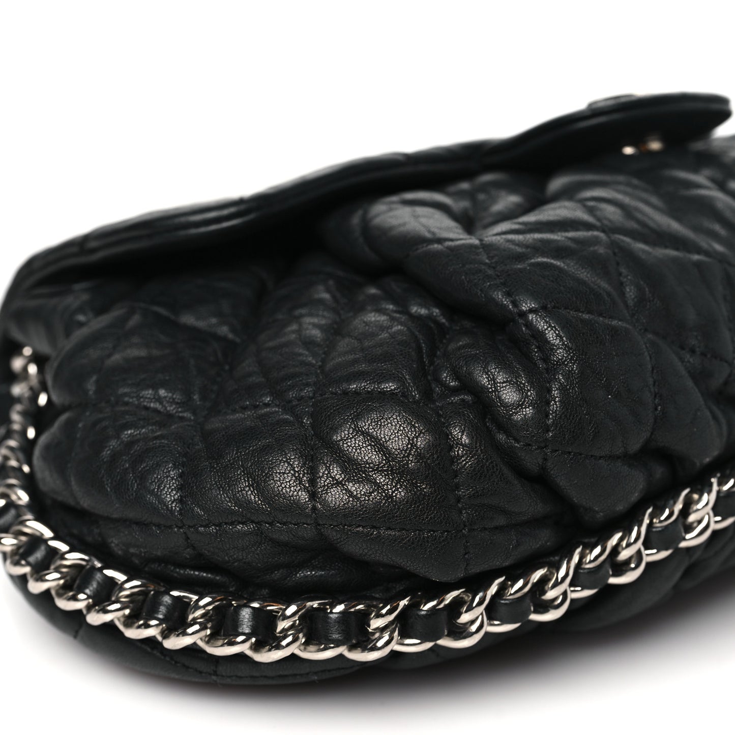 Washed Lambskin Quilted Medium Chain Around Messenger Black