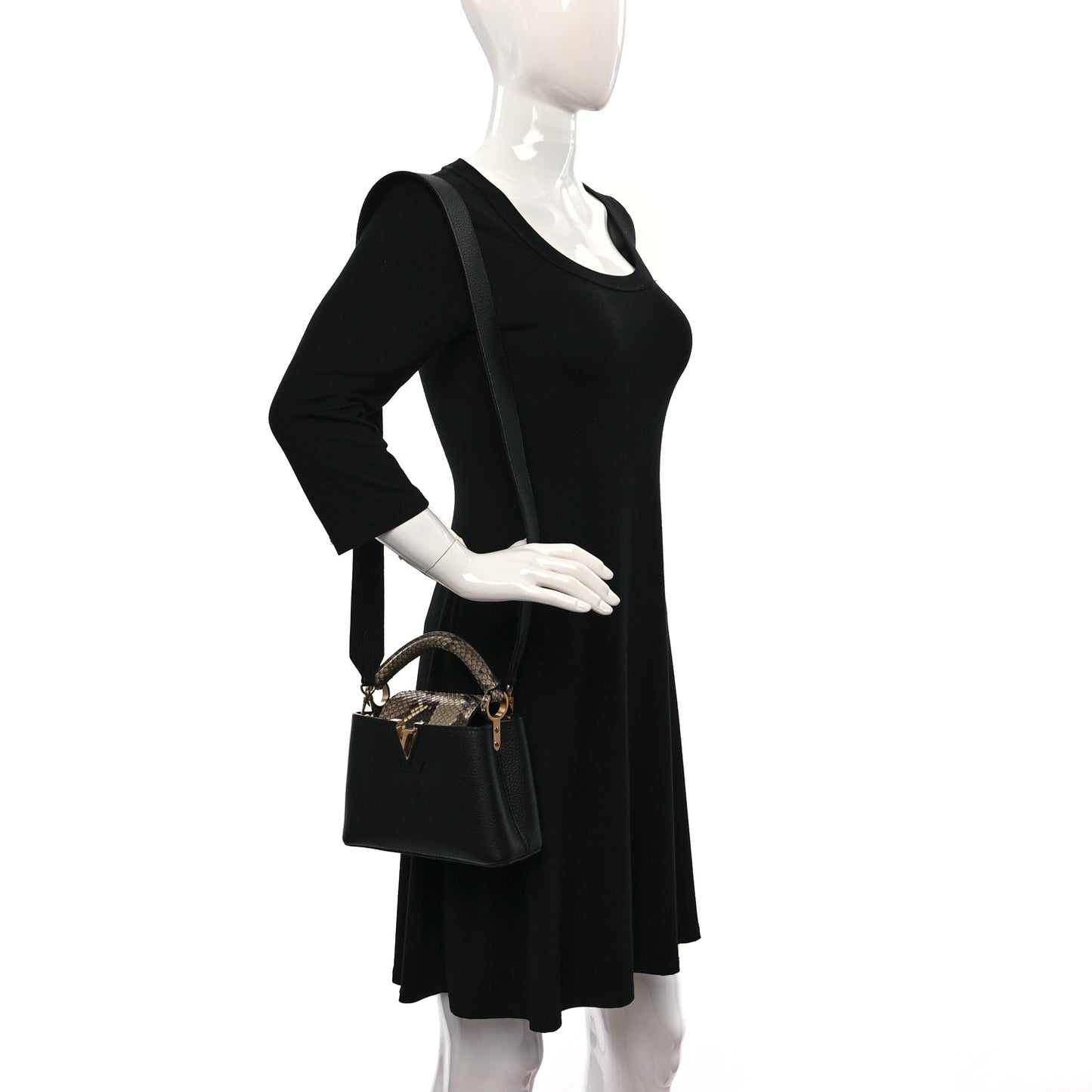 Taurillon Snakeskin Mini Capucines Black