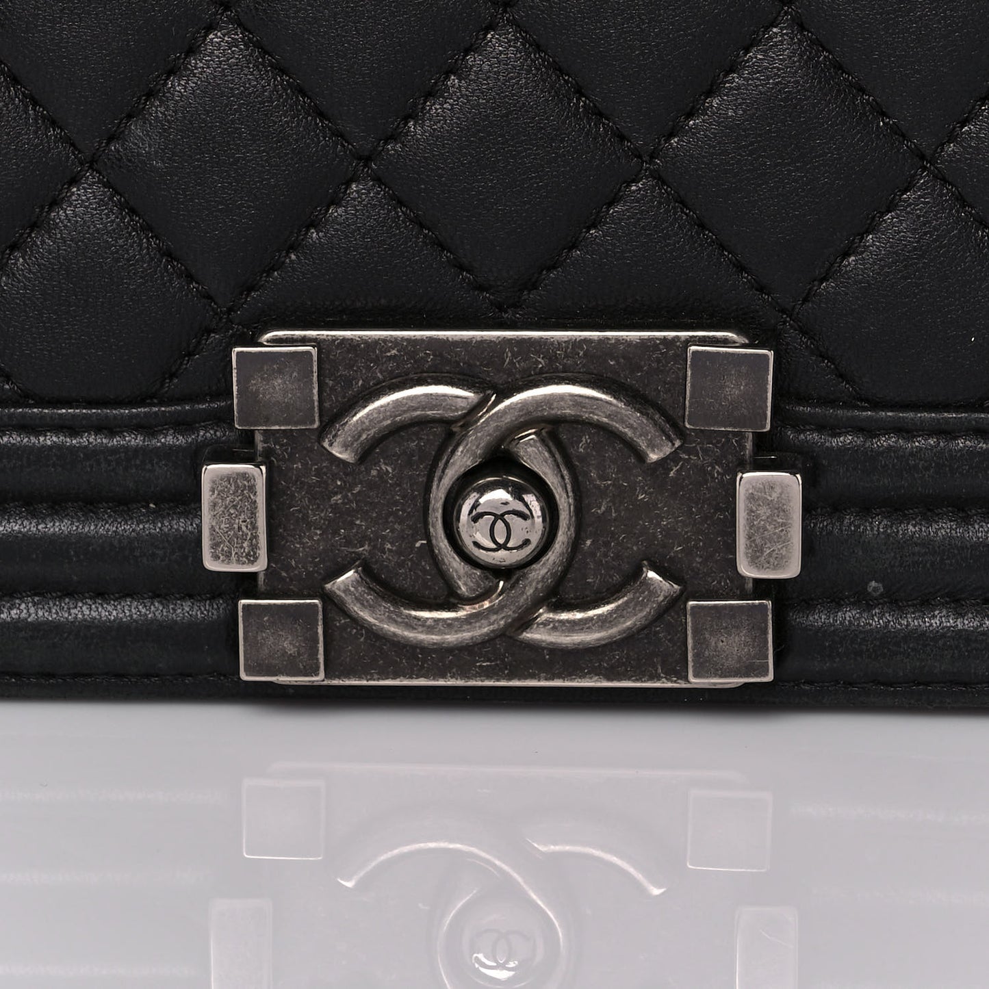 Lambskin Quilted Medium Boy Flap Black