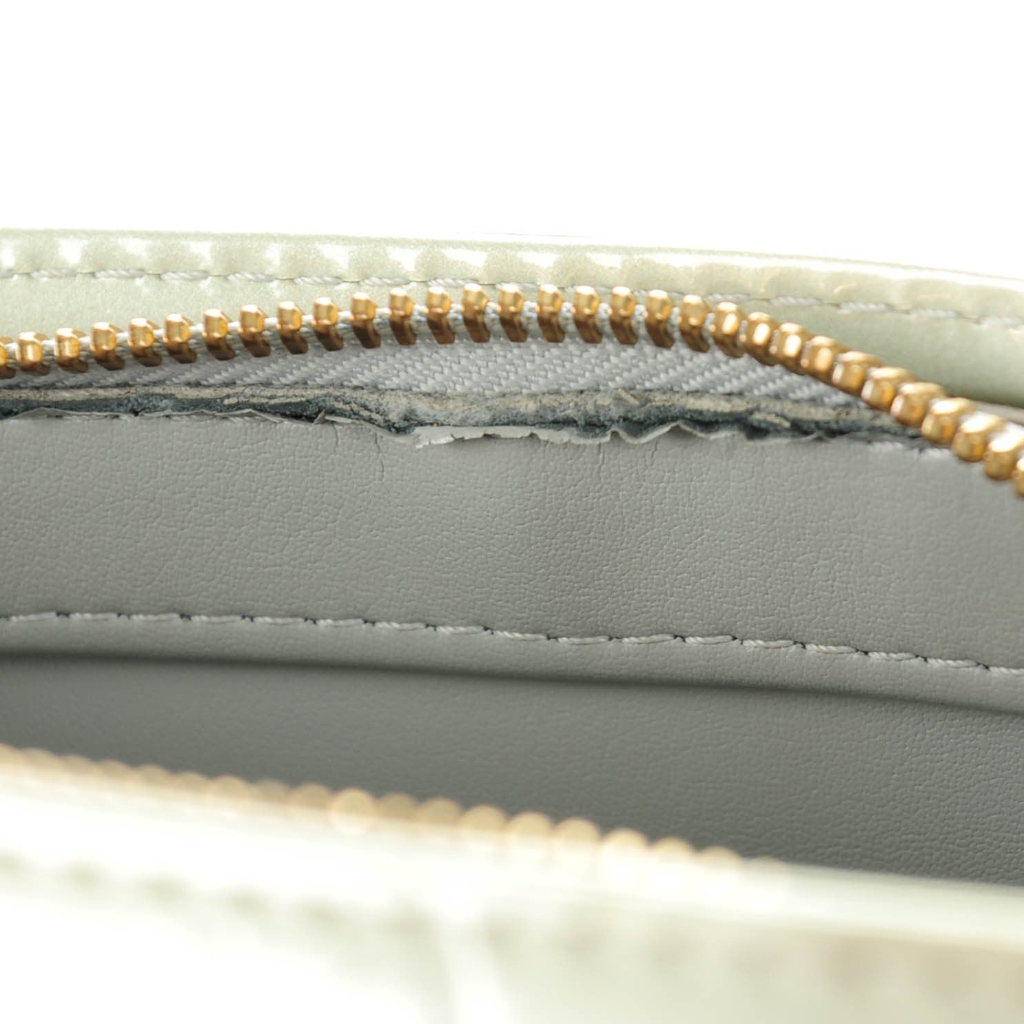 Louis Vuitton Vernis Houston Silver 2 of 12