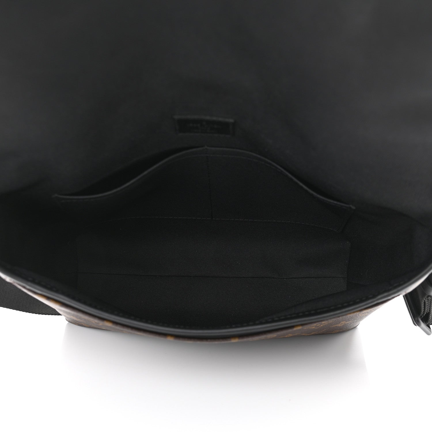 Louis Vuitton Monogram Macassar Magnetic Messenger 5 of 9