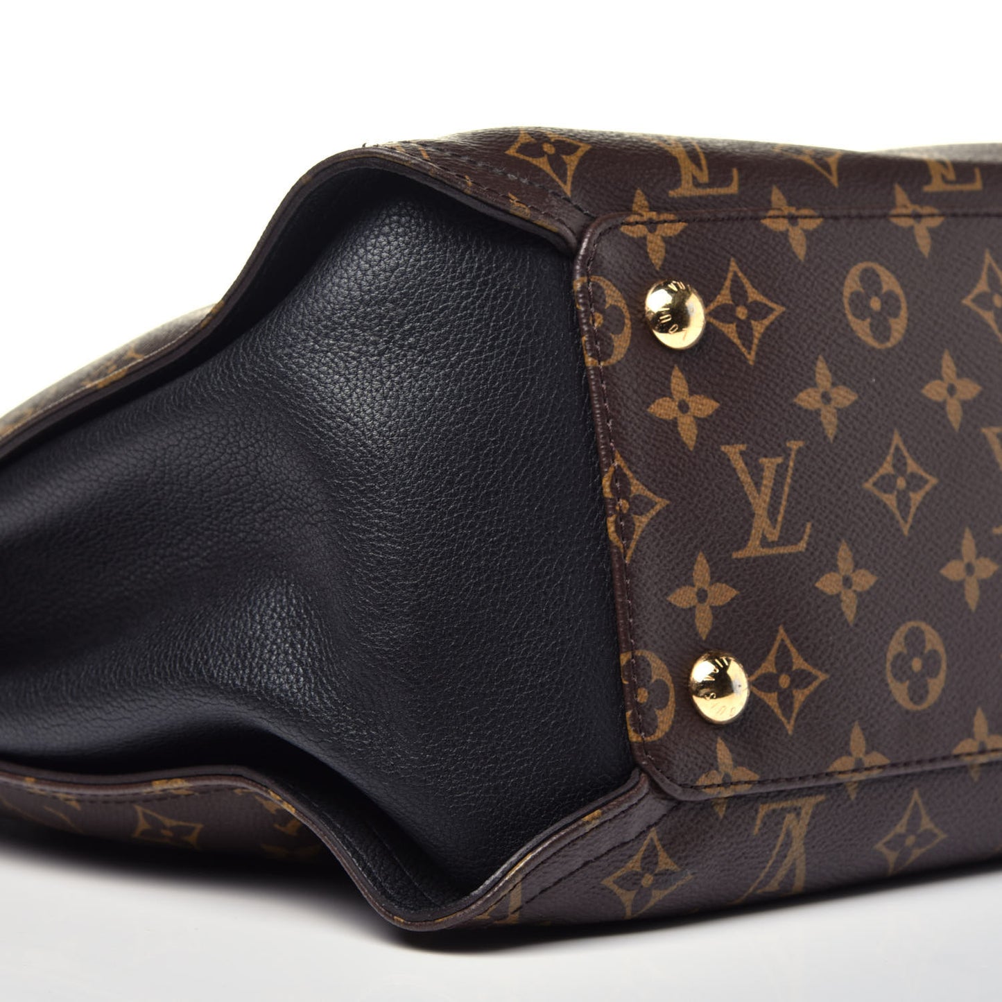 Monogram Gaia Black