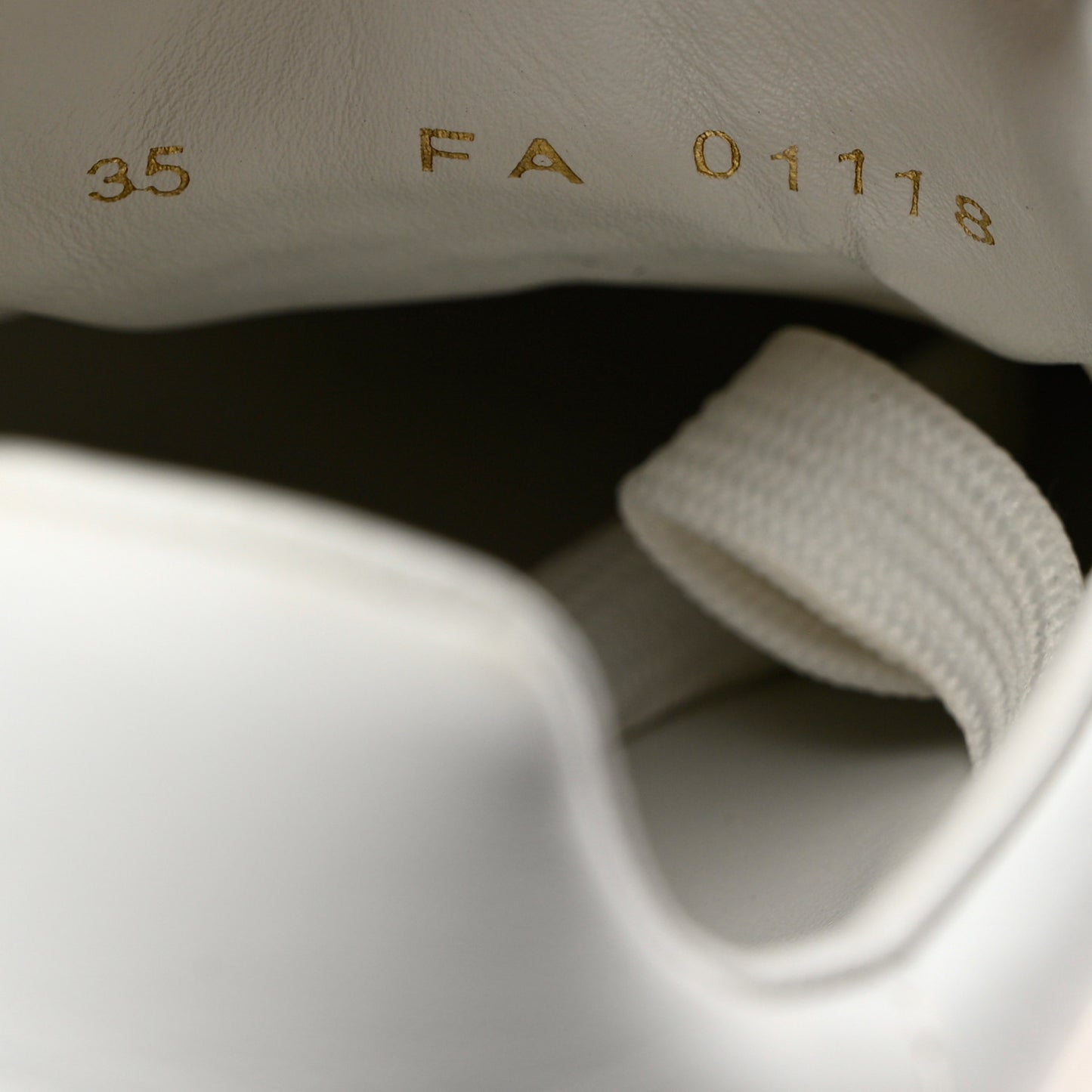 Monogram Time Out Sneakers 35 White Rose