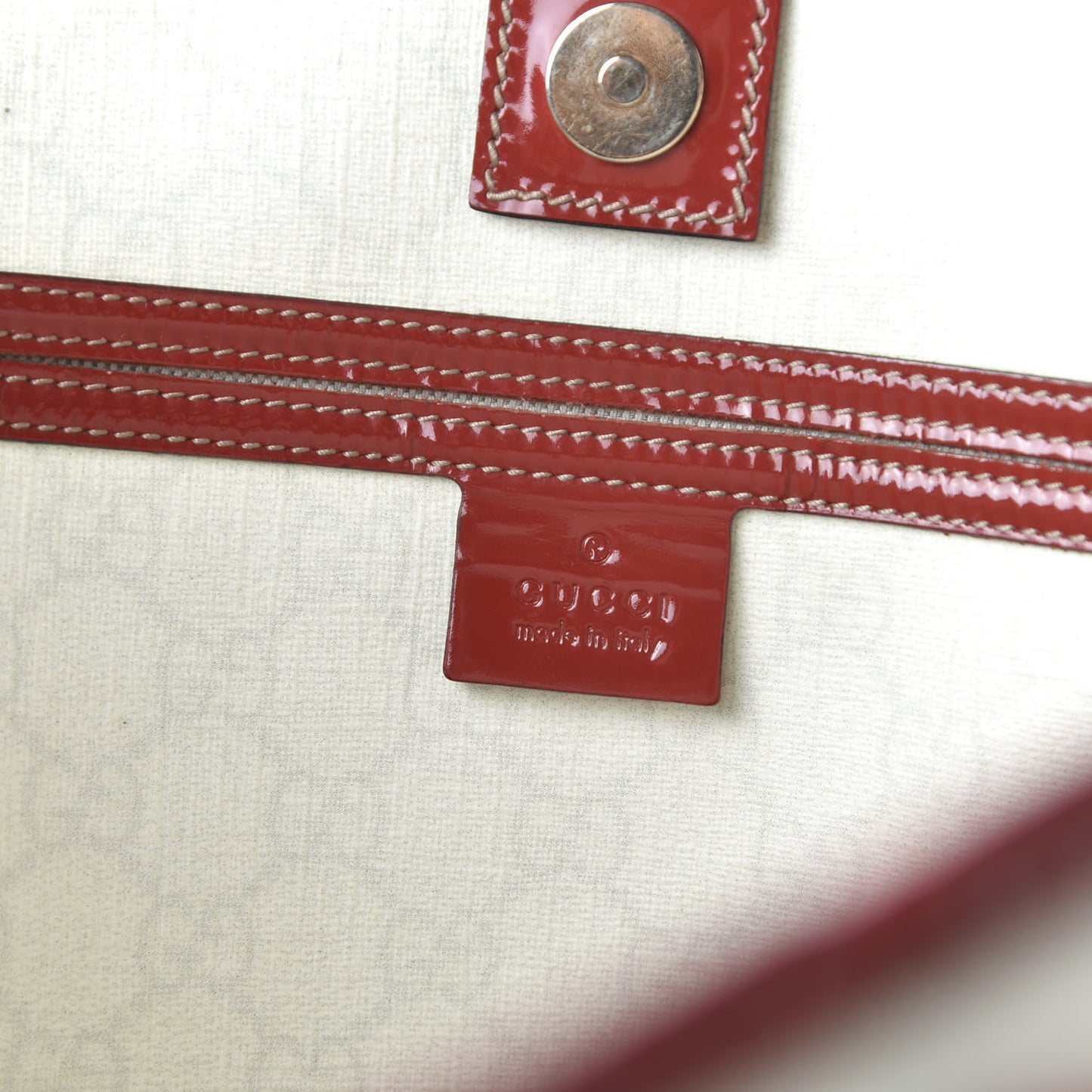 GG Plus Monogram Tattoo Heart Medium Joy Tote Off White Red