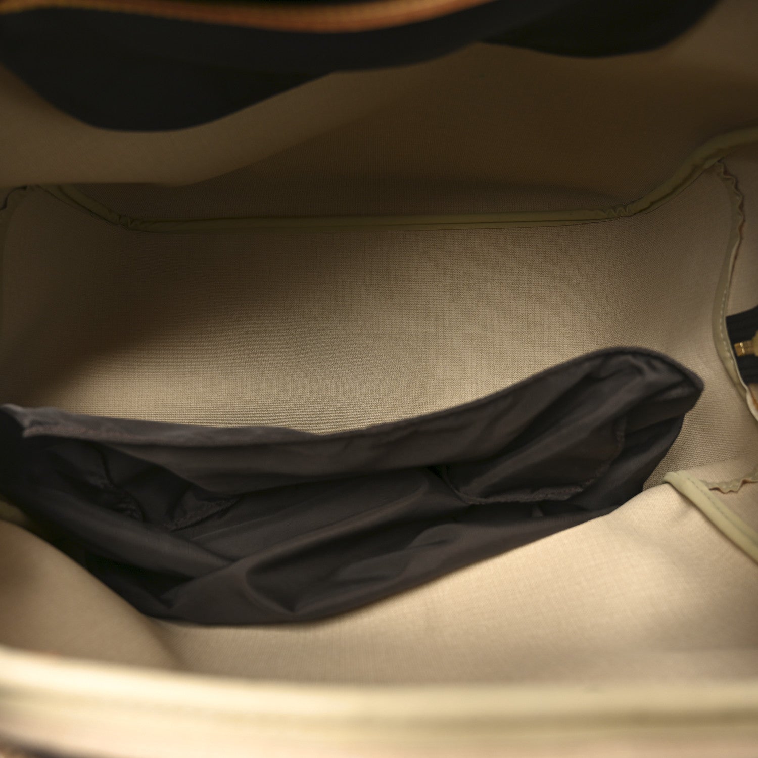 Louis Vuitton Monogram Evasion Sports Bag 4 of 10