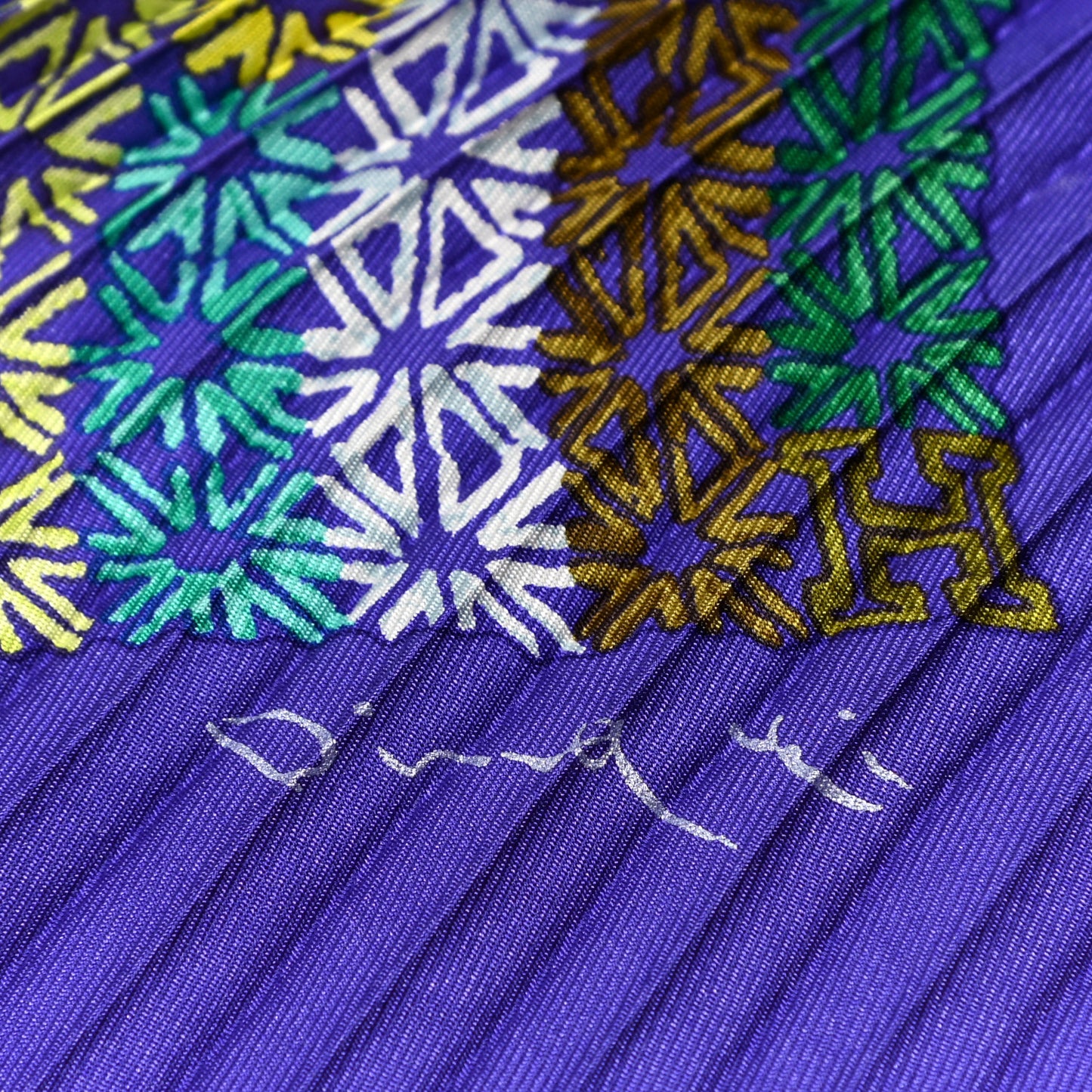 Silk Plisse Scarf 90