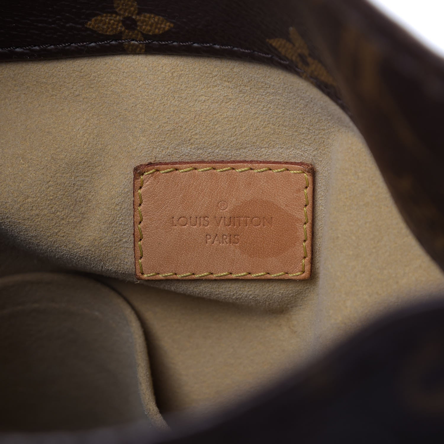 Louis Vuitton Monogram Artsy MM 8 of 9