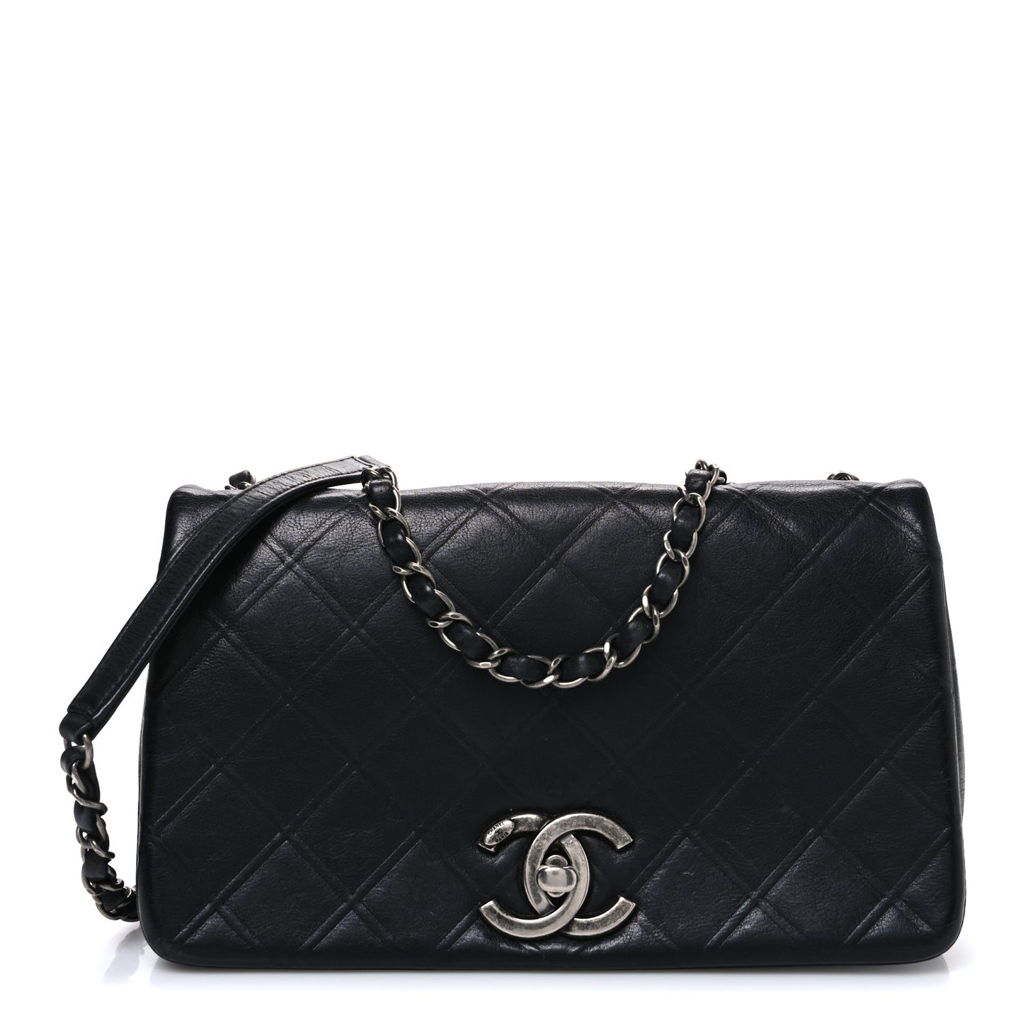 Calfskin Diamond Embossed Medium New Chic Flap Black