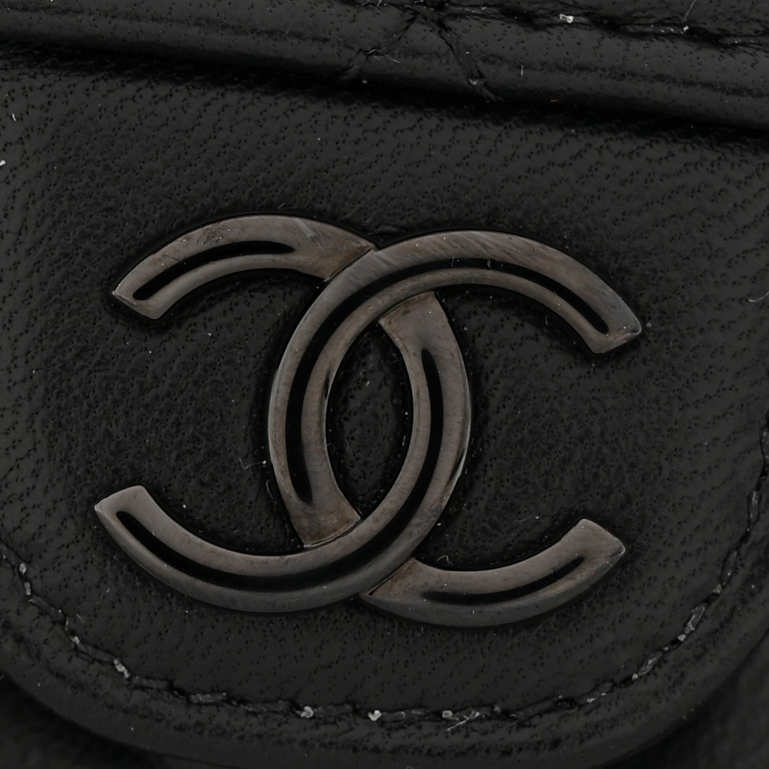 Chanel Lambskin Quilted Flap Phone Holder With Chain So Black 36 of 37