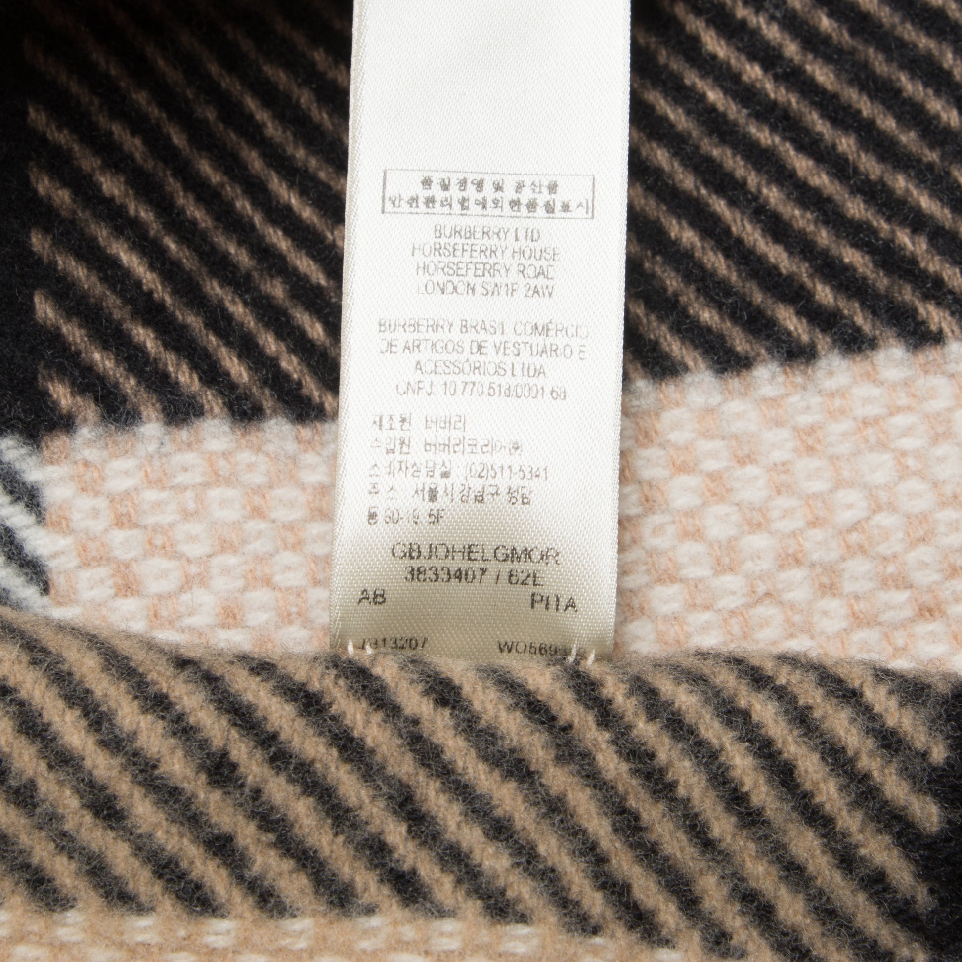 Burberry Merino Wool Giant Check Scarf Camel 6 of 6