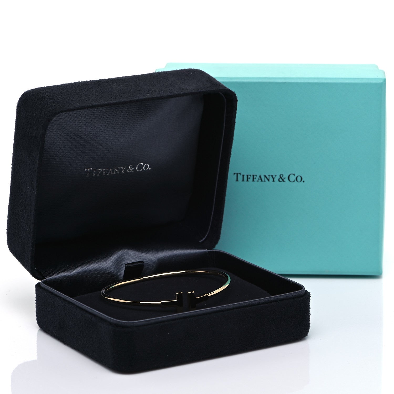 Tiffany 18K Yellow Gold T Wire Bracelet 5 of 5