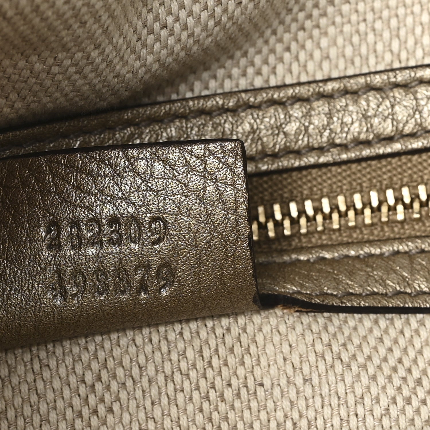 Gucci Metallic Pebbled Calfskin Medium Soho Shoulder Bag Golden Beige 7 of 10