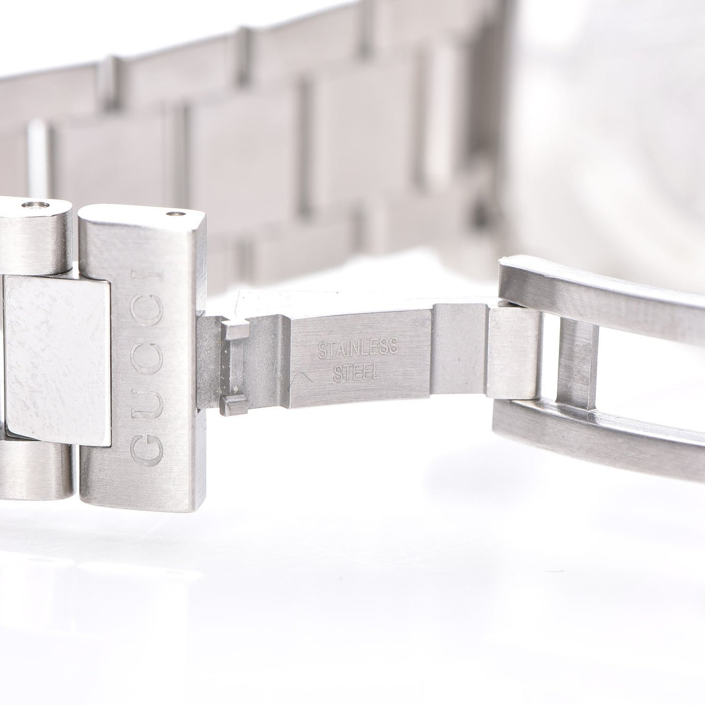 Stainless Steel 32mm Dive Quartz Watch White