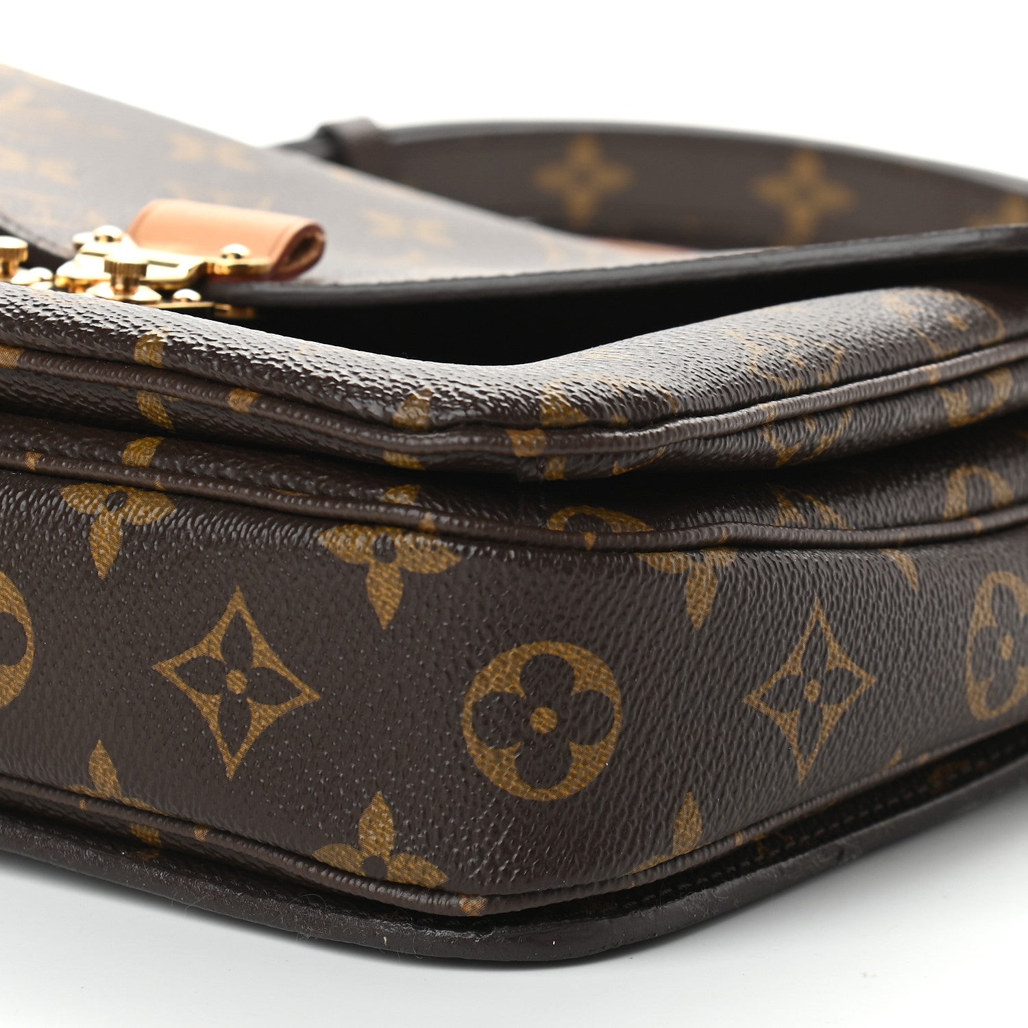 Louis Vuitton Monogram Pochette Metis 8 of 8