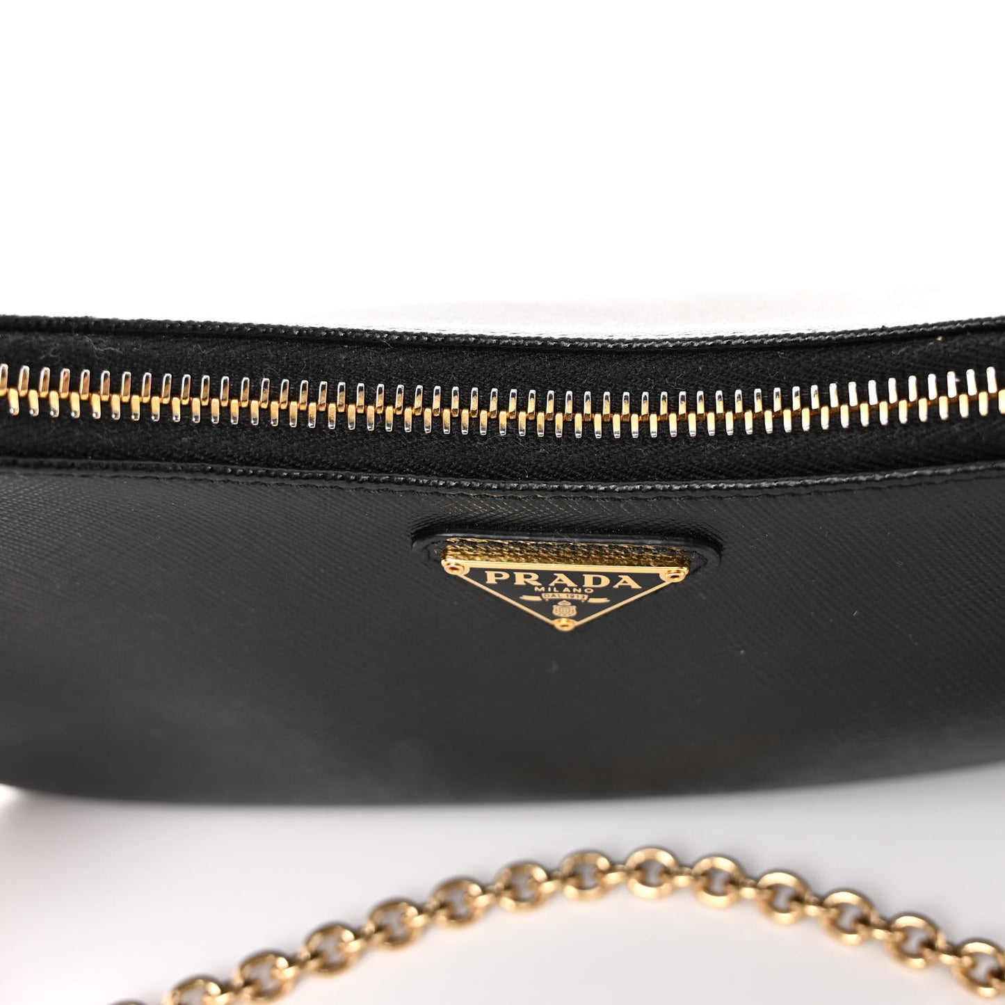 Saffiano Lux Re-Edition 2005 Shoulder Bag Black