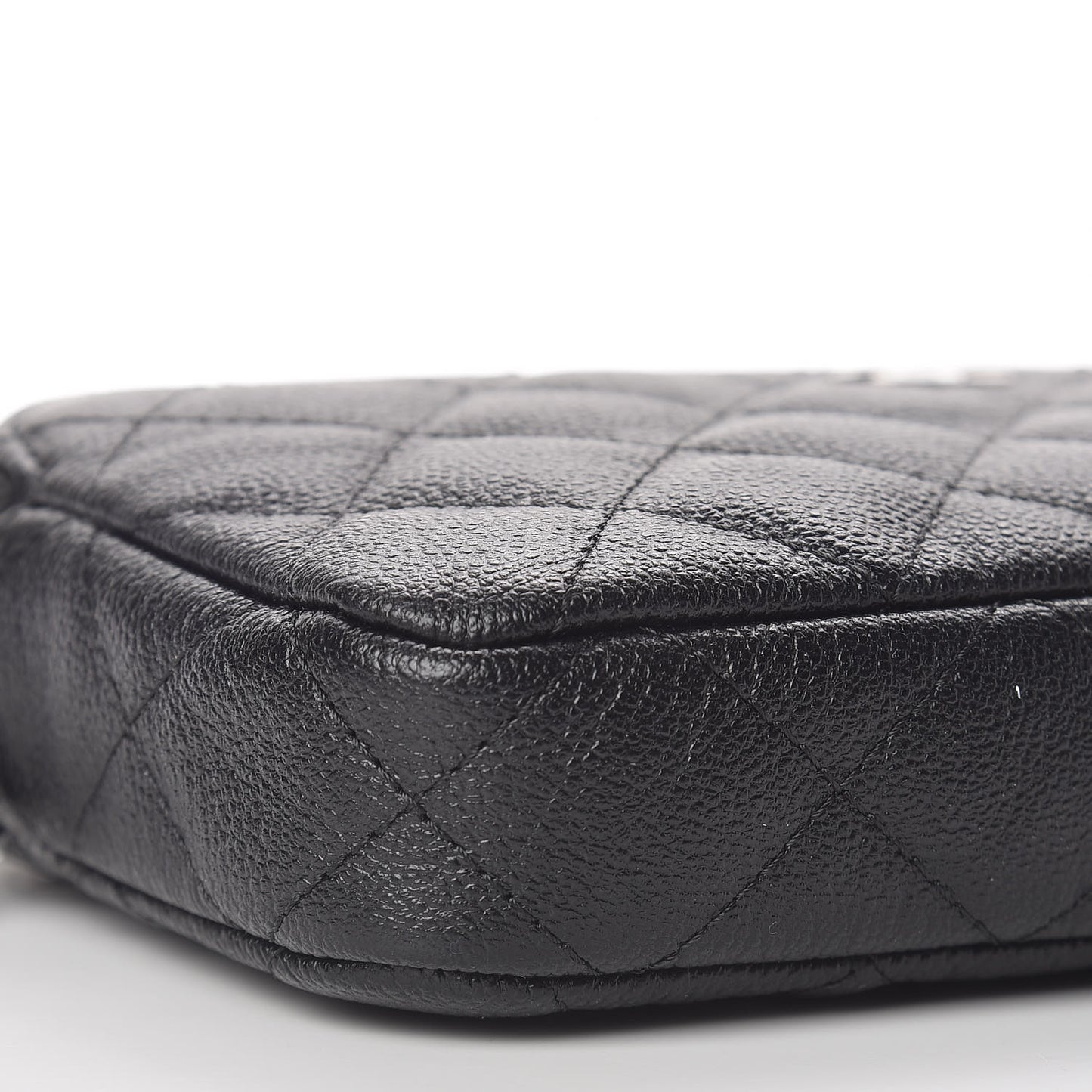 Caviar Quilted Small Clutch With Chain Black