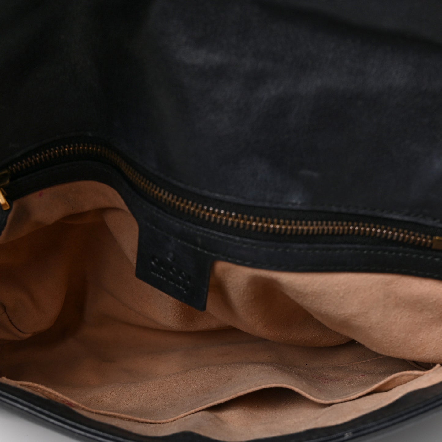 Calfskin Matelasse Medium GG Marmont Shoulder Bag Black