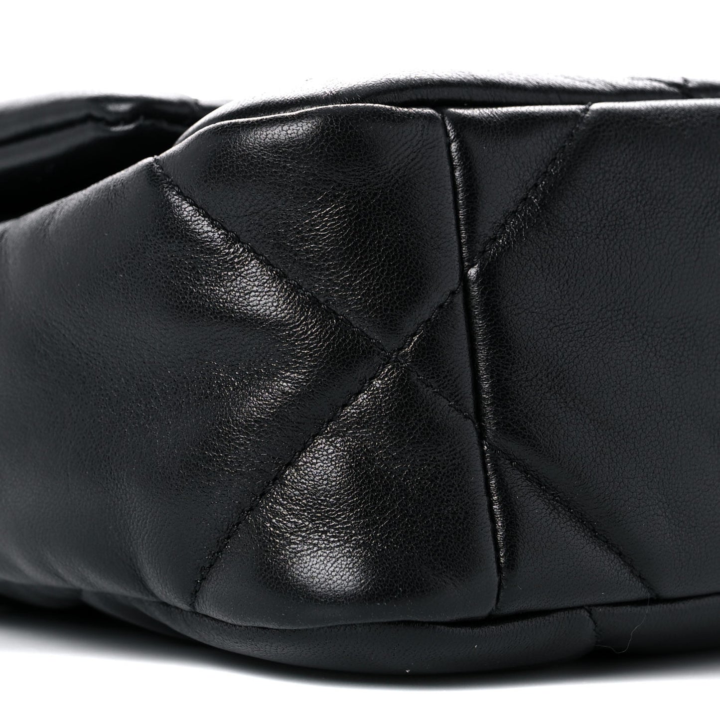 Lambskin Quilted Medium Chanel 19 Flap Black